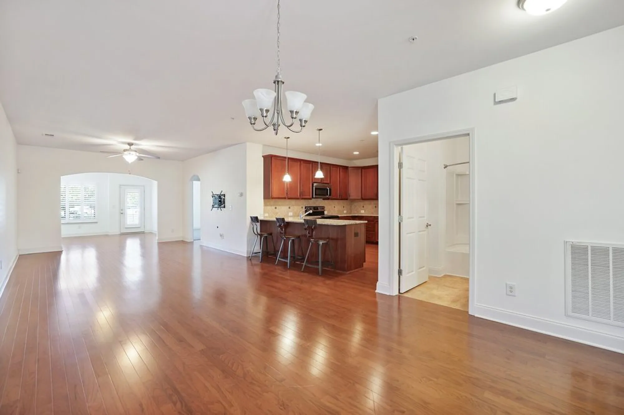 Property Slideshow image 20 of 45 | 304 thesing ct pvt, Nolensville, TN, 37135