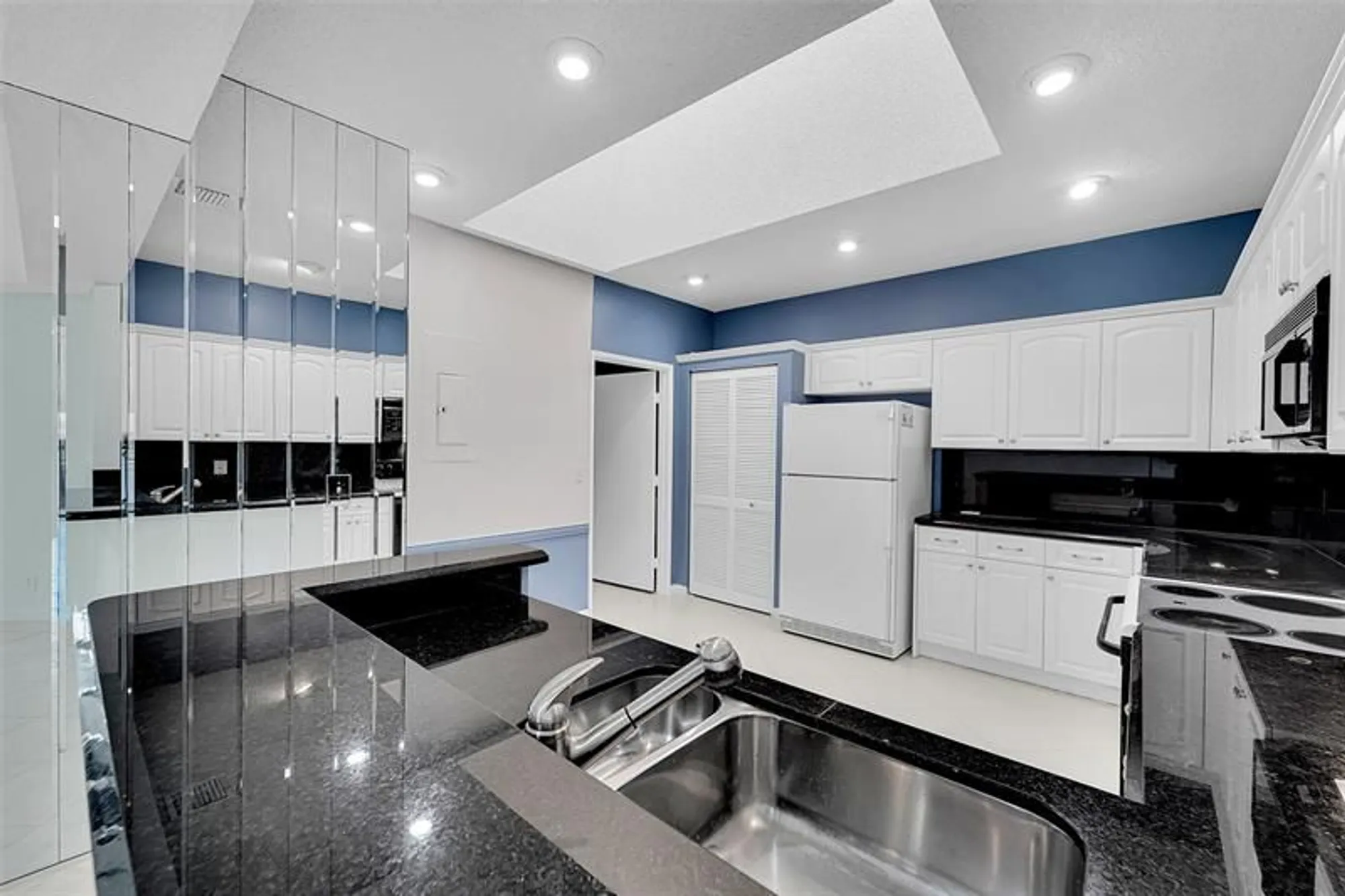 Property Slideshow image 16 of 33 | 8347 sunmeadow ln # 8347, Boca Raton, FL, 33496
