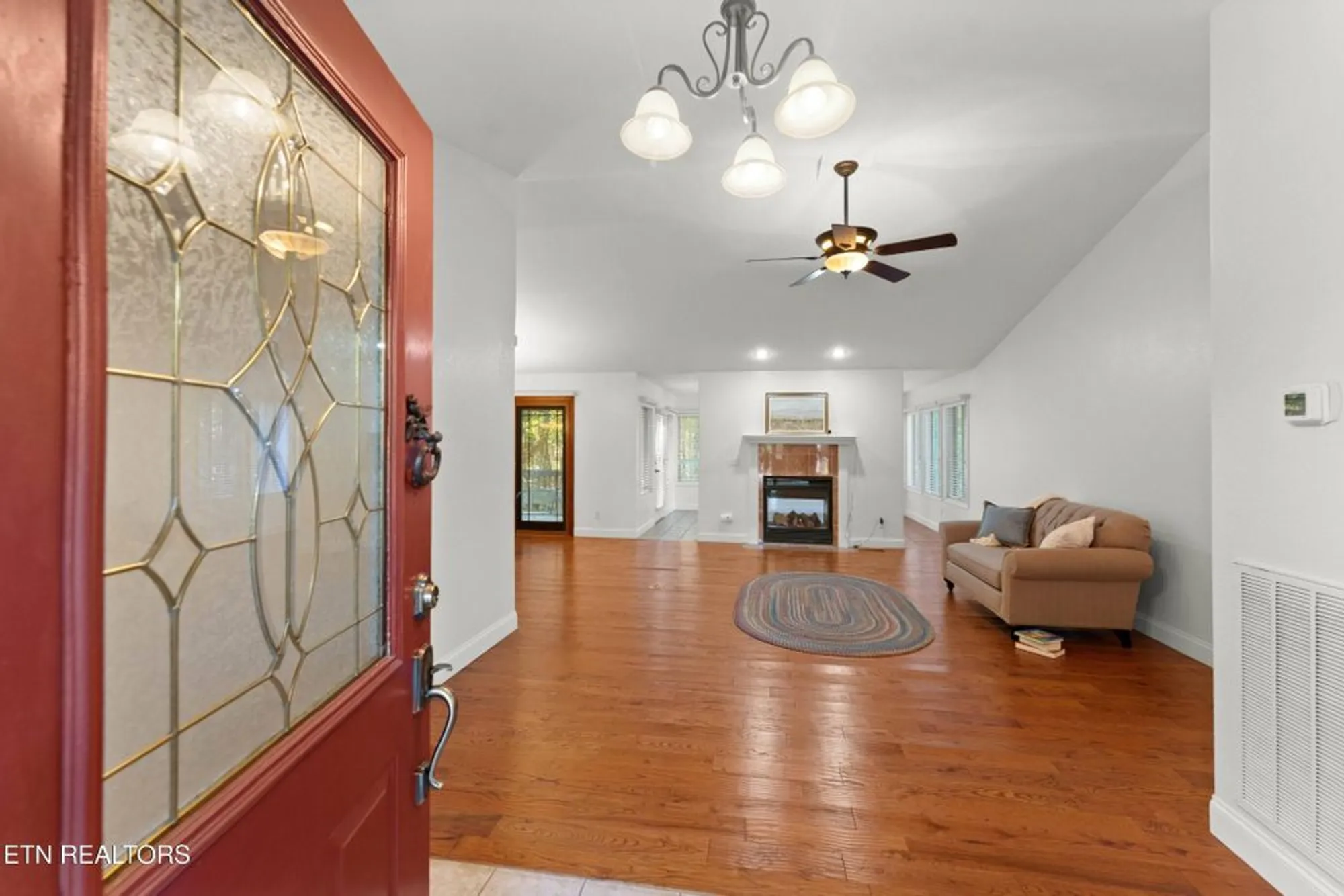 Property Slideshow image 4 of 38 | 109 markham ln, Crossville, TN, 38558