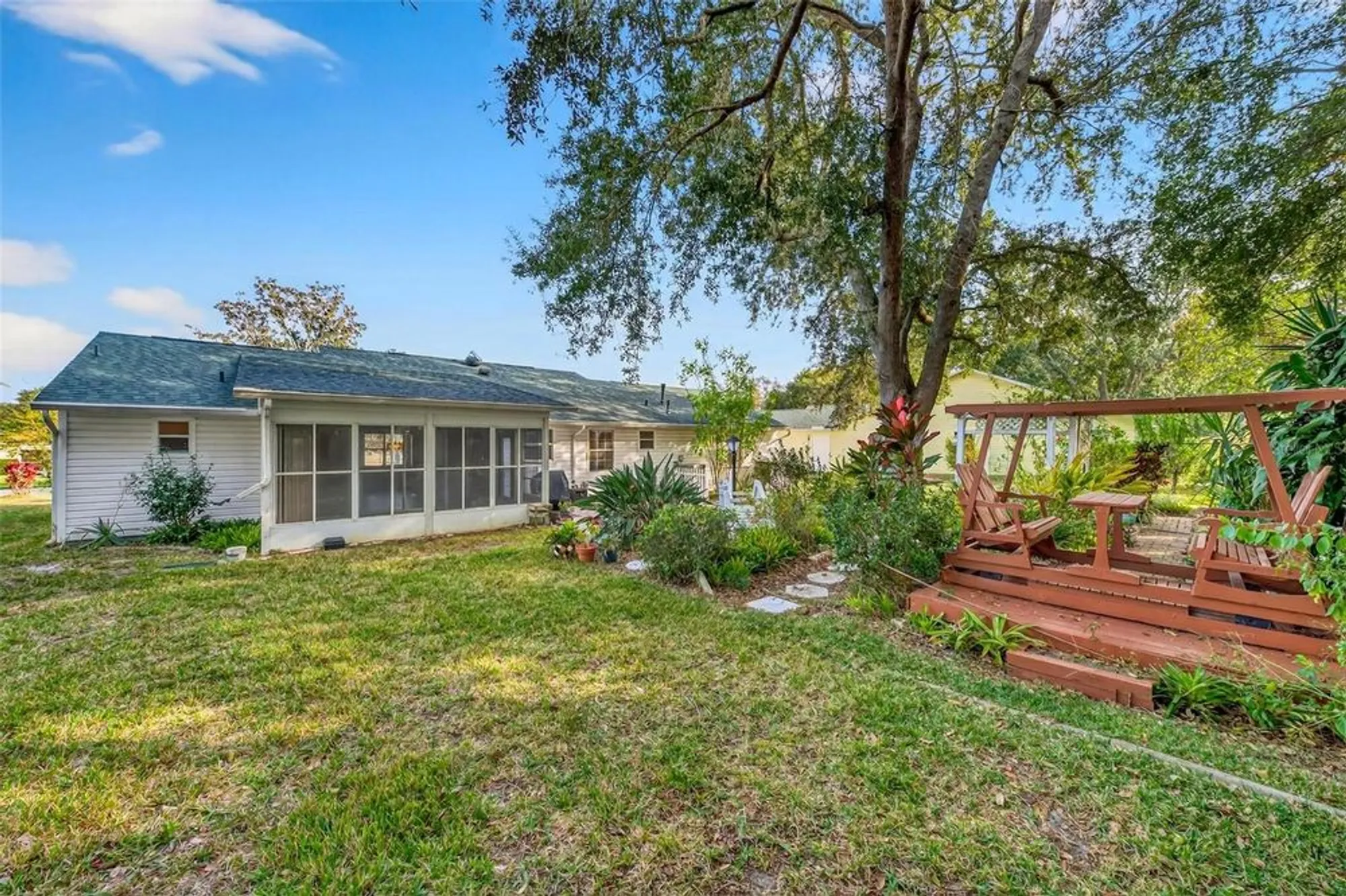 Property Slideshow image 31 of 34 | 2215 orkney dr, Leesburg, FL, 34788