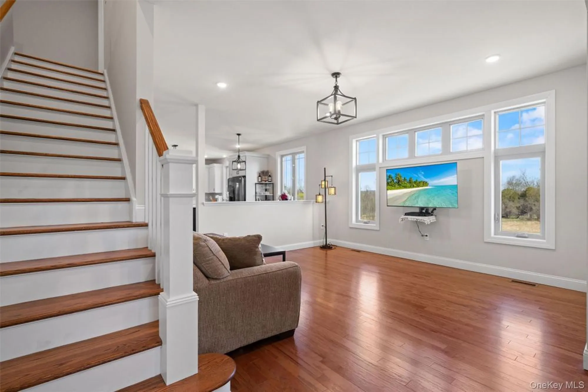 Property Slideshow image 4 of 25 | 32 ottaway ln, Campbell Hall, NY, 10916