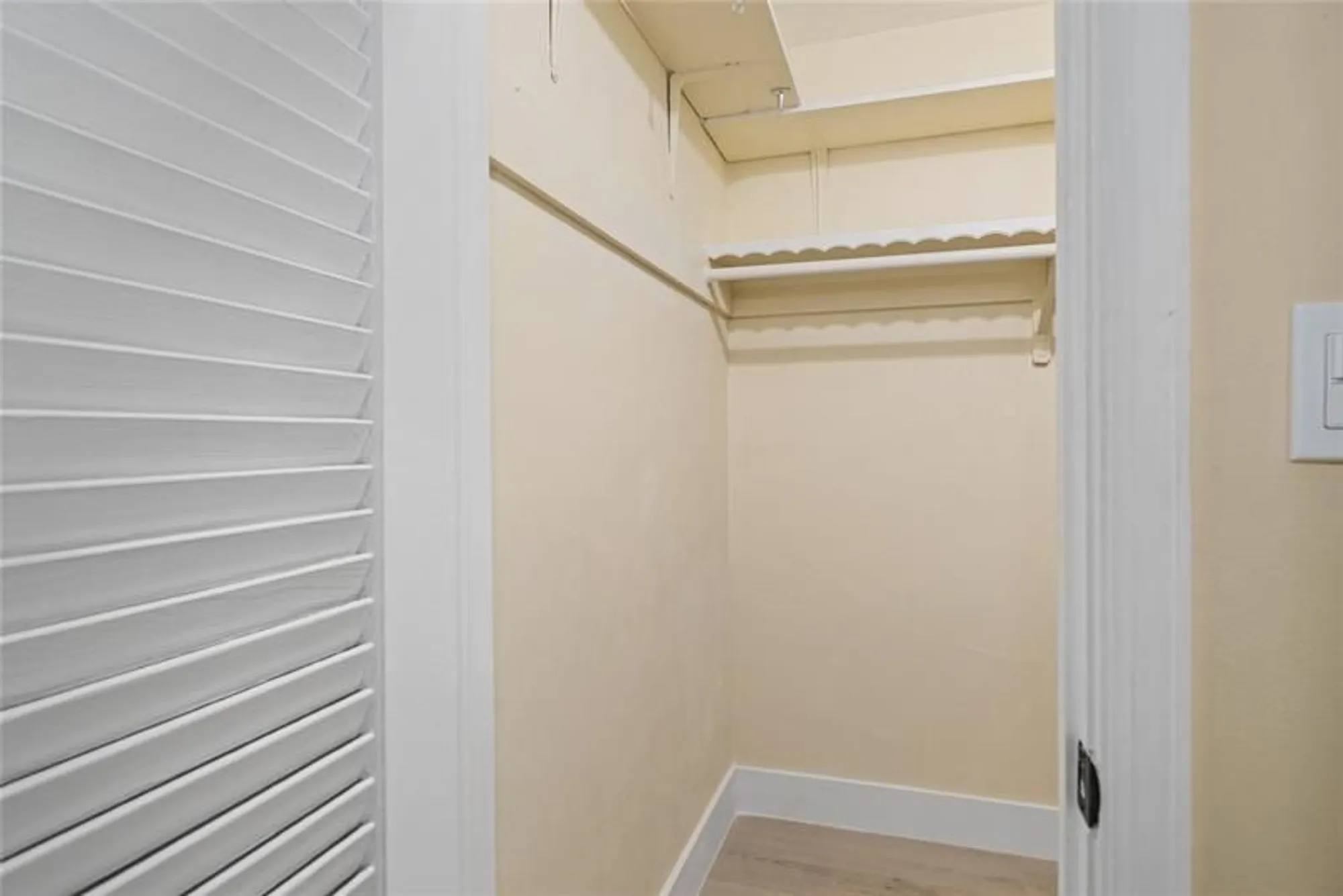 Property Slideshow image 13 of 31 | 4514 nw 49th dr, Tamarac, FL, 33319