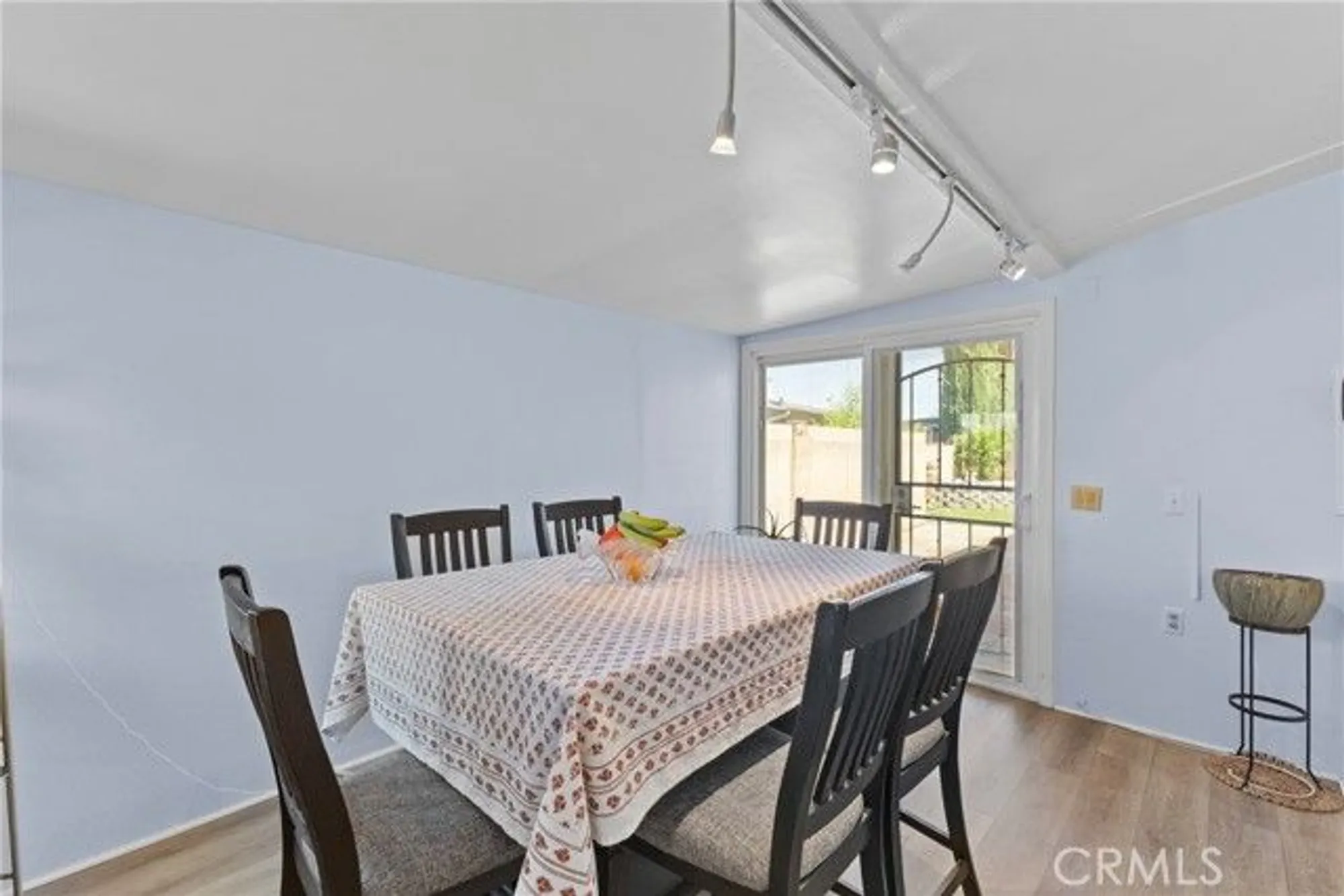 Property Slideshow image 14 of 41 | 541 shasta way, Hemet, CA, 92543