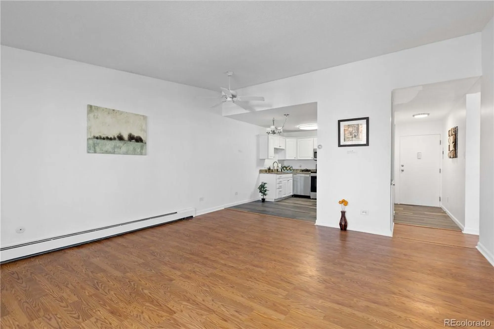 Property Slideshow image 13 of 48 | 755 s alton way 9d, Denver, CO, 80247