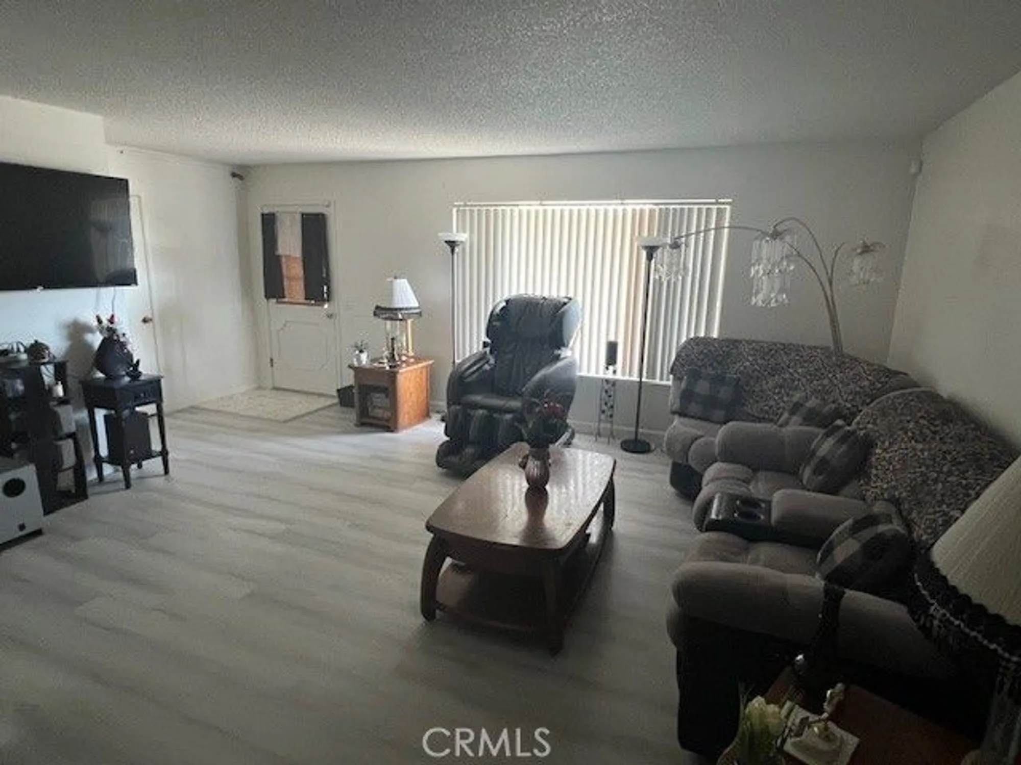 Property Slideshow image 13 of 73 | 1140 amberwood dr, Hemet, CA, 92543