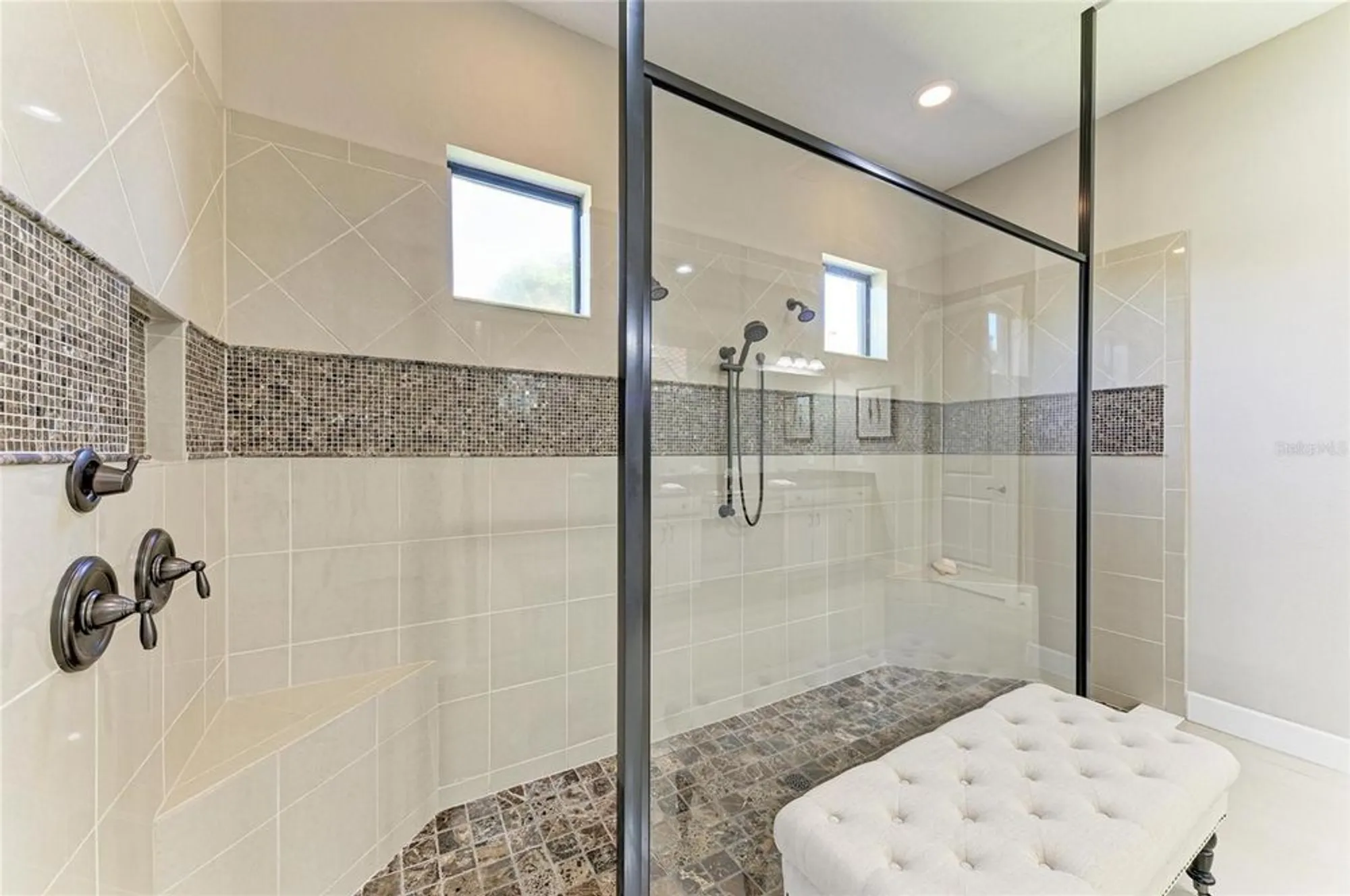 Property Slideshow image 23 of 70 | 4908 tivoli run, Bradenton, FL, 34211