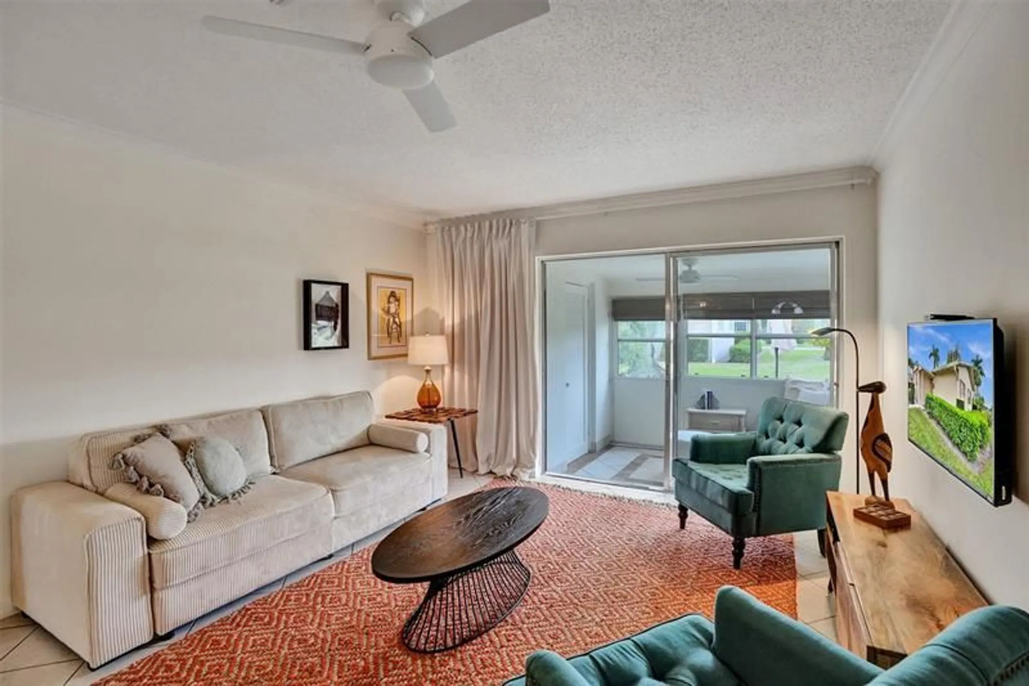 Property Slideshow image 17 of 58 | 2592 dudley dr a, West Palm Beach, FL, 33415