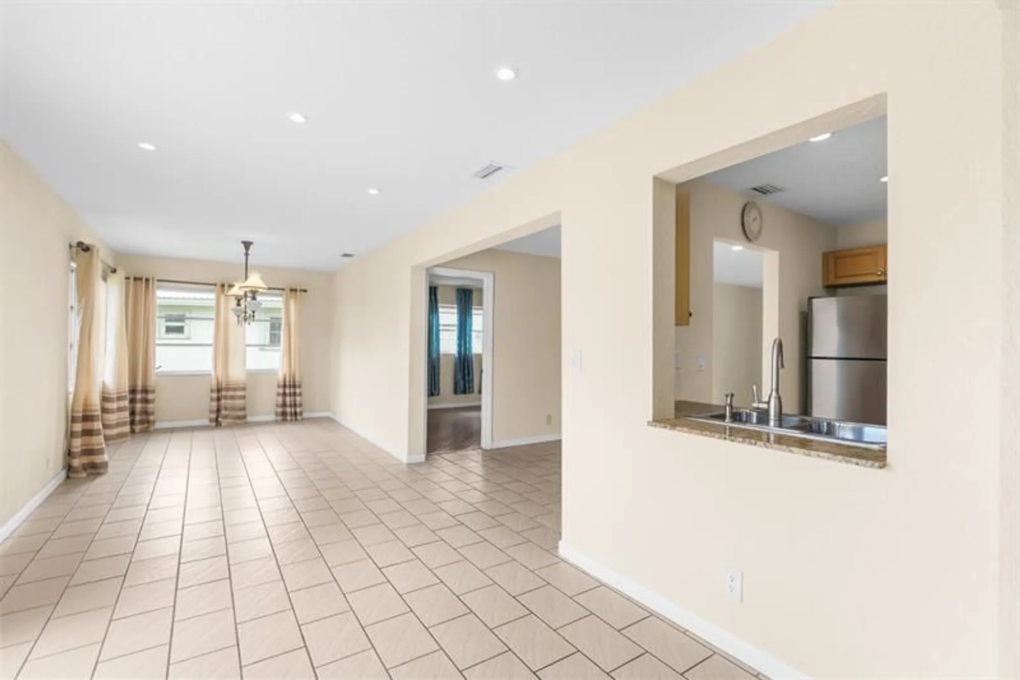 Property Slideshow image 16 of 51 | 8826 nw 13th st, Plantation, FL, 33322