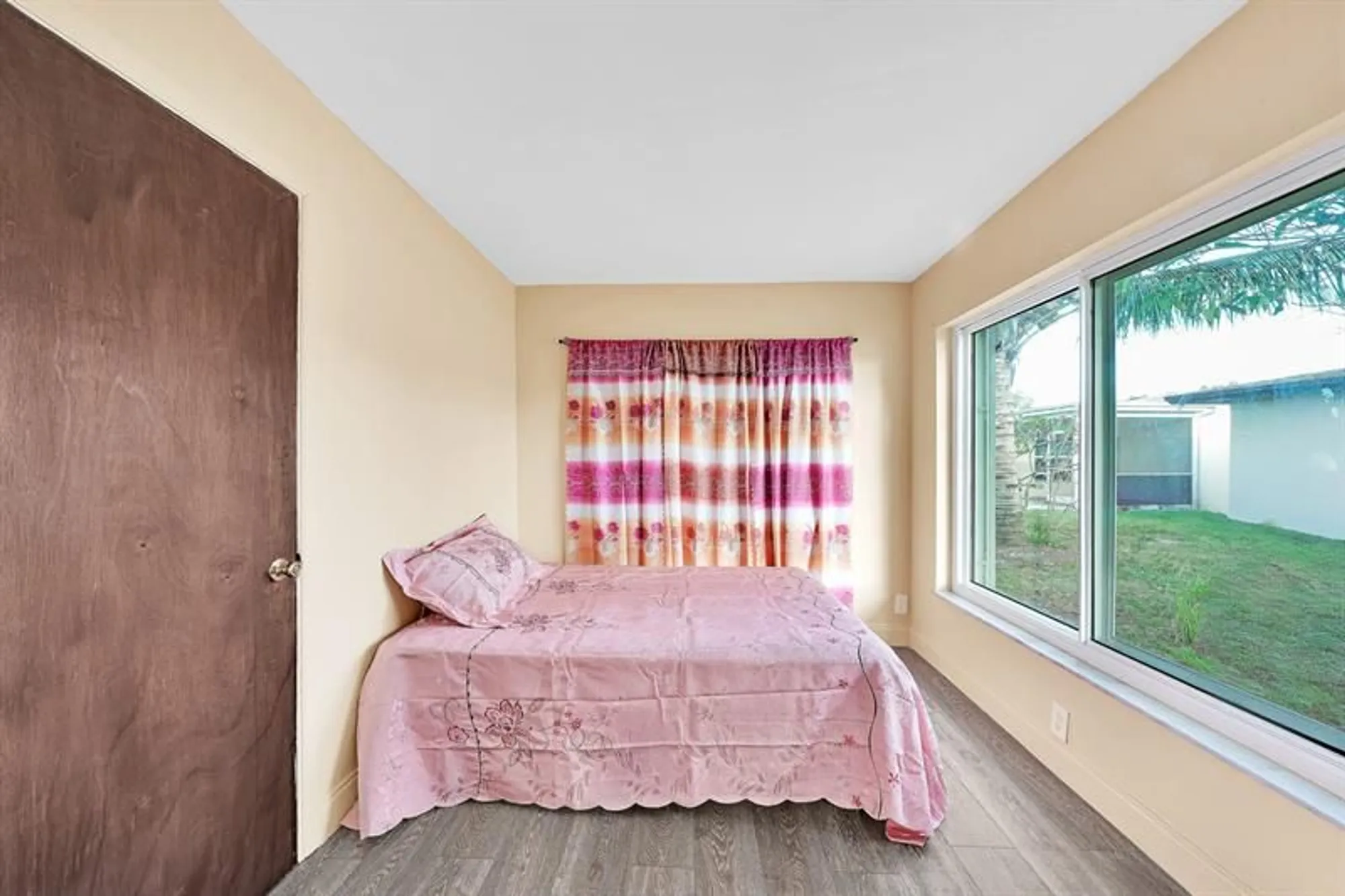 Property Slideshow image 12 of 16 | 6990 nw 12th st, Margate, FL, 33063