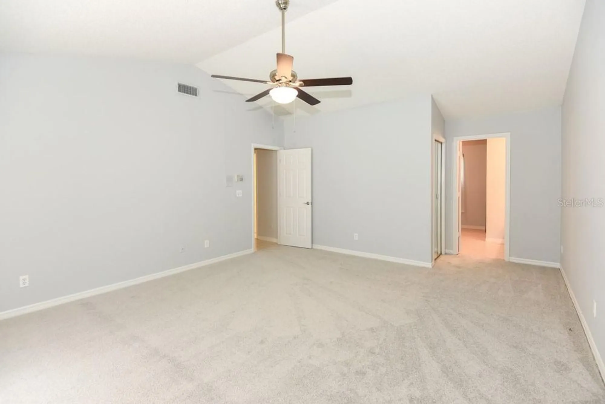 Property Slideshow image 21 of 41 | 24 lake vista way, Ormond Beach, FL, 32174