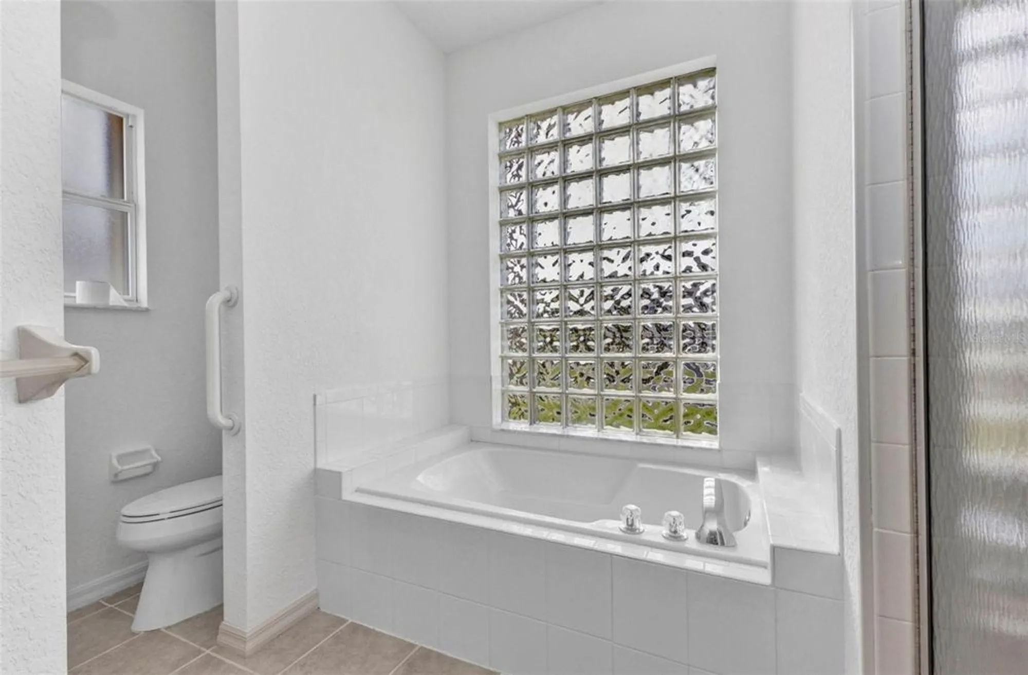 Property Slideshow image 11 of 37 | 1605 palace ct, Punta Gorda, FL, 33980
