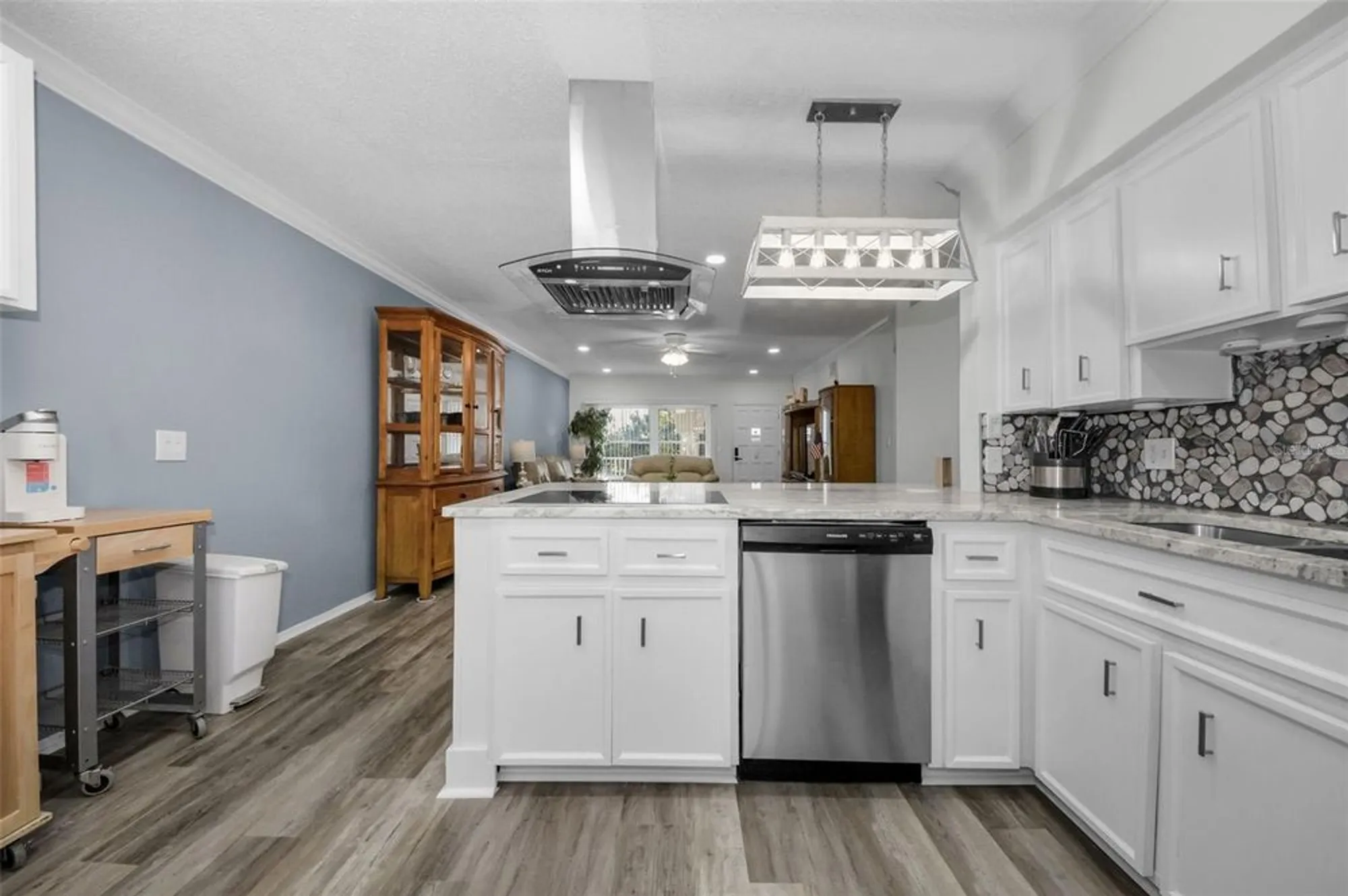 Property Slideshow image 9 of 58 | 2430 florentine way 44, Clearwater, FL, 33763