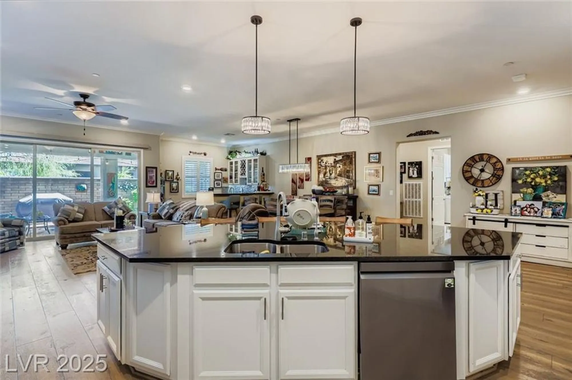 Property Slideshow image 16 of 54 | 768 rocky nook st, Henderson, NV, 89011