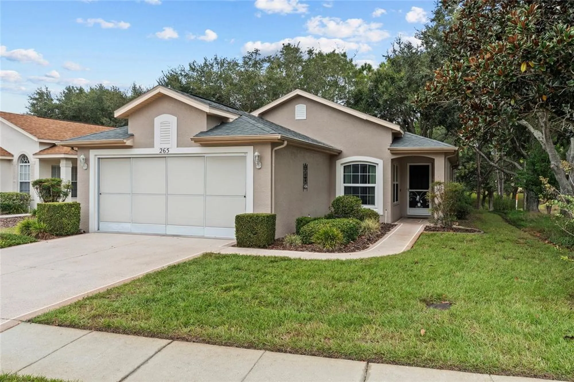 Property Slideshow image 1 of 44 | 265 center oak cir, Spring Hill, FL, 34609