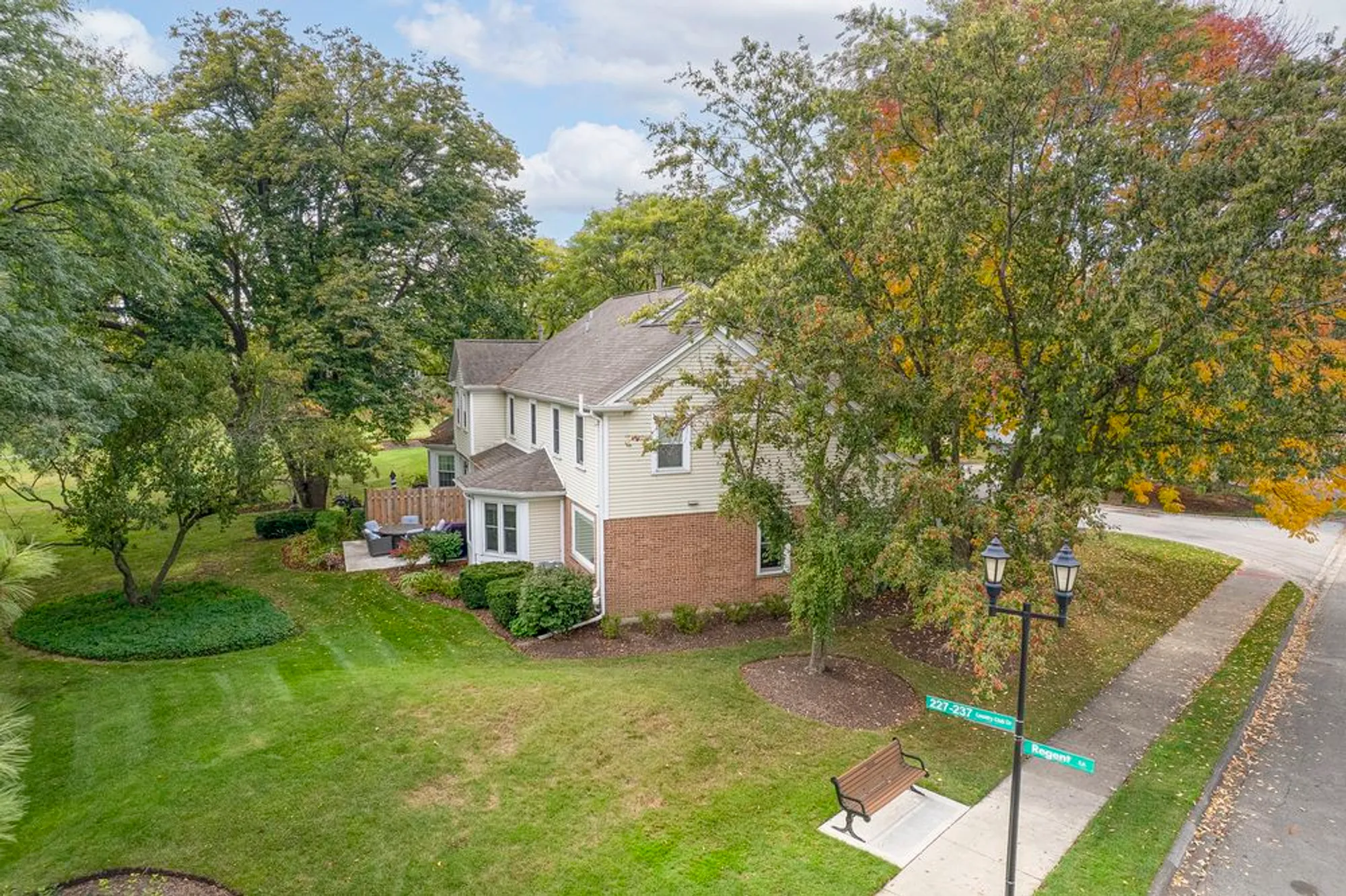Property Slideshow image 29 of 30 | , Prospect Heights, IL, 60070