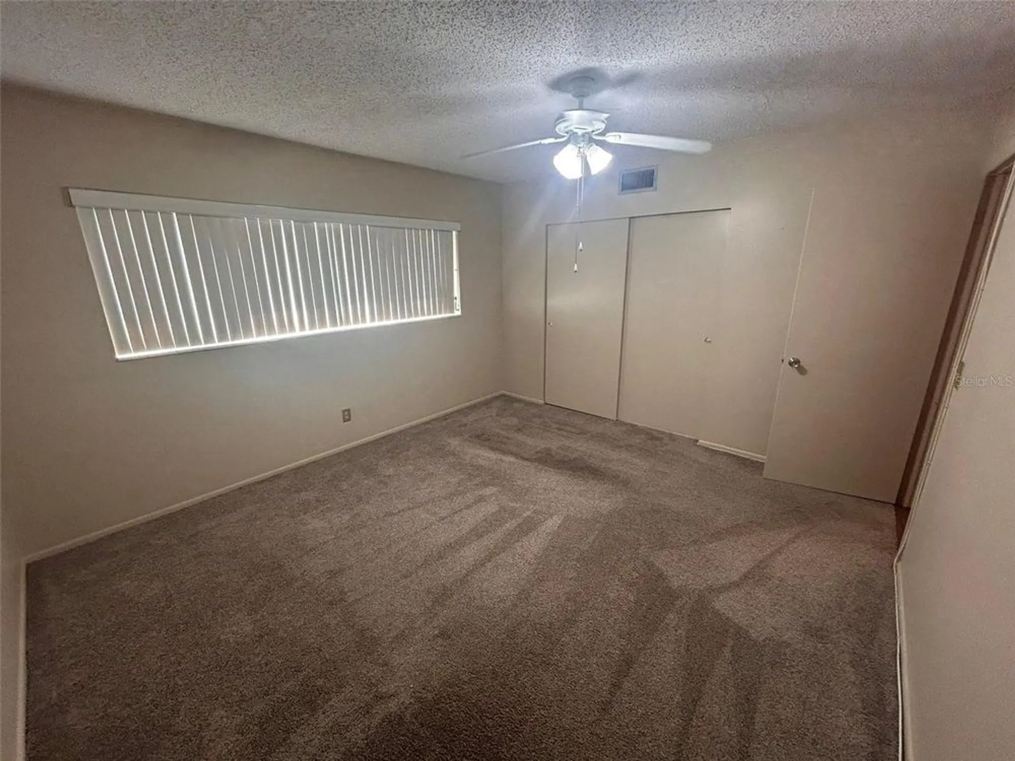 Property Slideshow image 30 of 55 | 2402 ecuadorian way apt 18, Clearwater, FL, 33763
