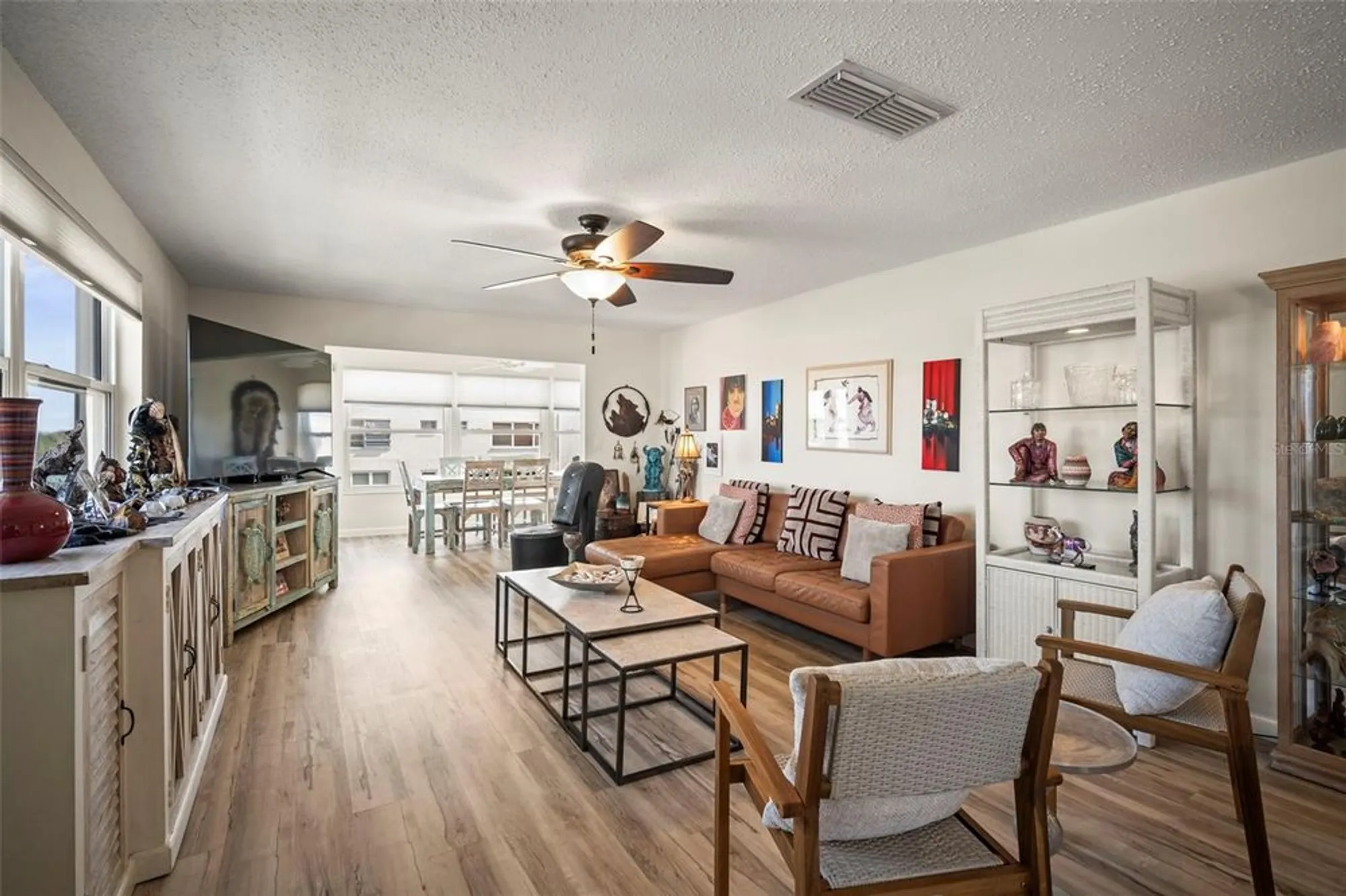 Property Slideshow image 12 of 32 | 2960 59th st 615, Gulfport, FL, 33707