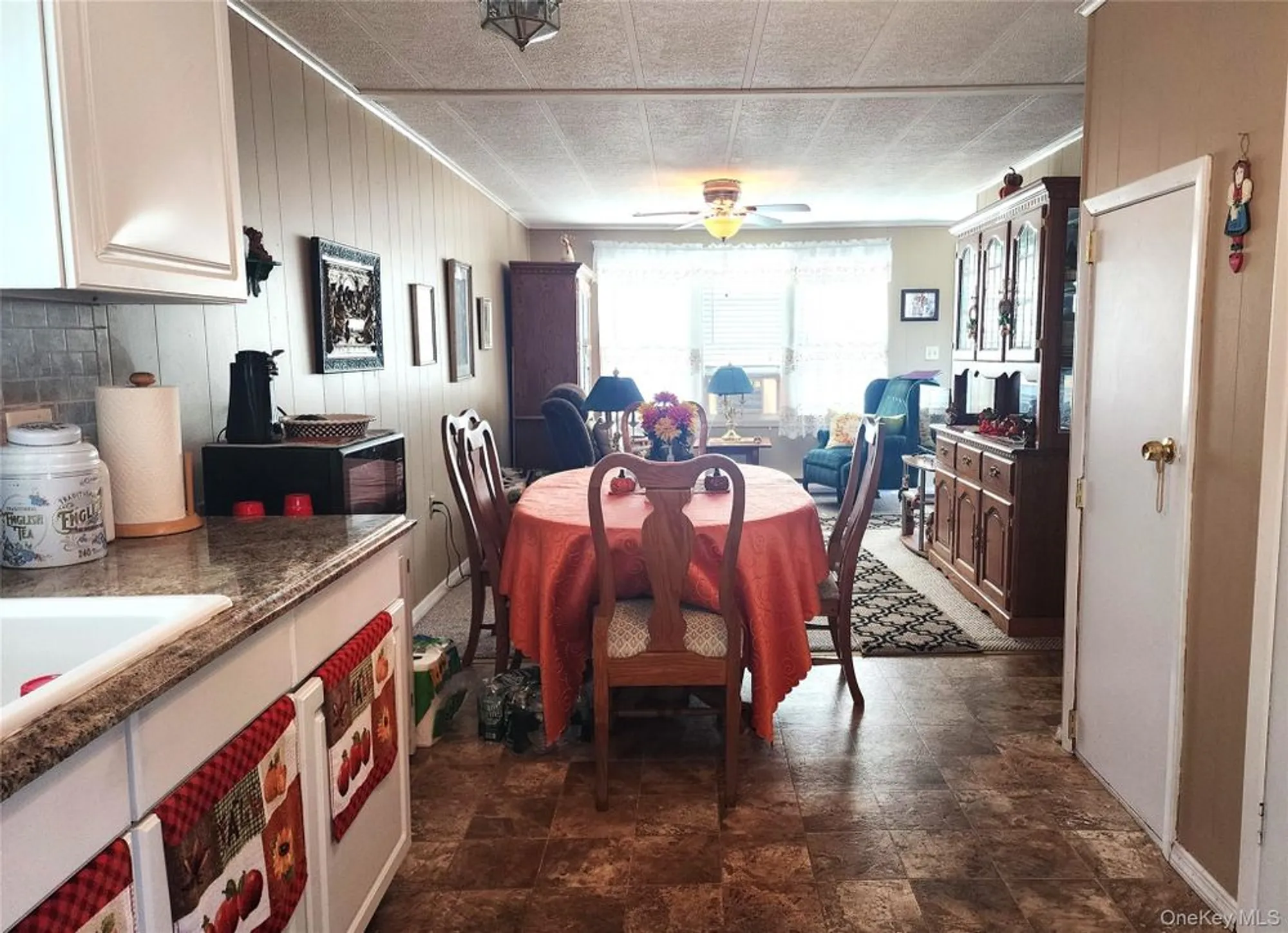 Property Slideshow image 9 of 29 | 38b village cir s, Manorville, NY, 11949