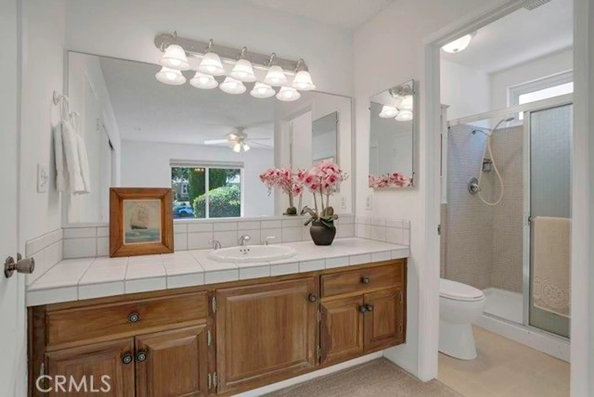 Property Slideshow image 15 of 27 | 26822 avenue of the oaks, Newhall, CA, 91321