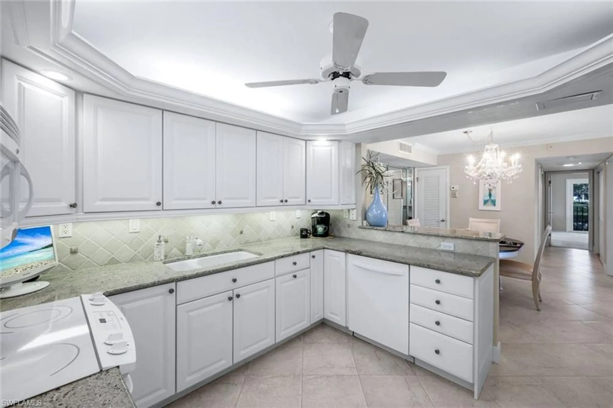 Property Slideshow image 12 of 45 | 3399 gulf shore blvd 203, Naples, FL, 34103