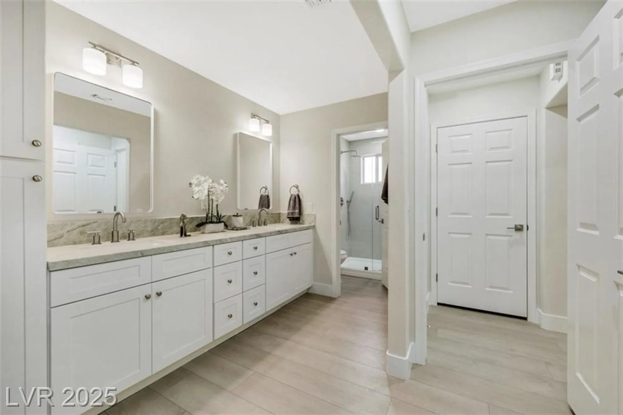 Property Slideshow image 20 of 31 | 2441 banora point dr, Las Vegas, NV, 89134