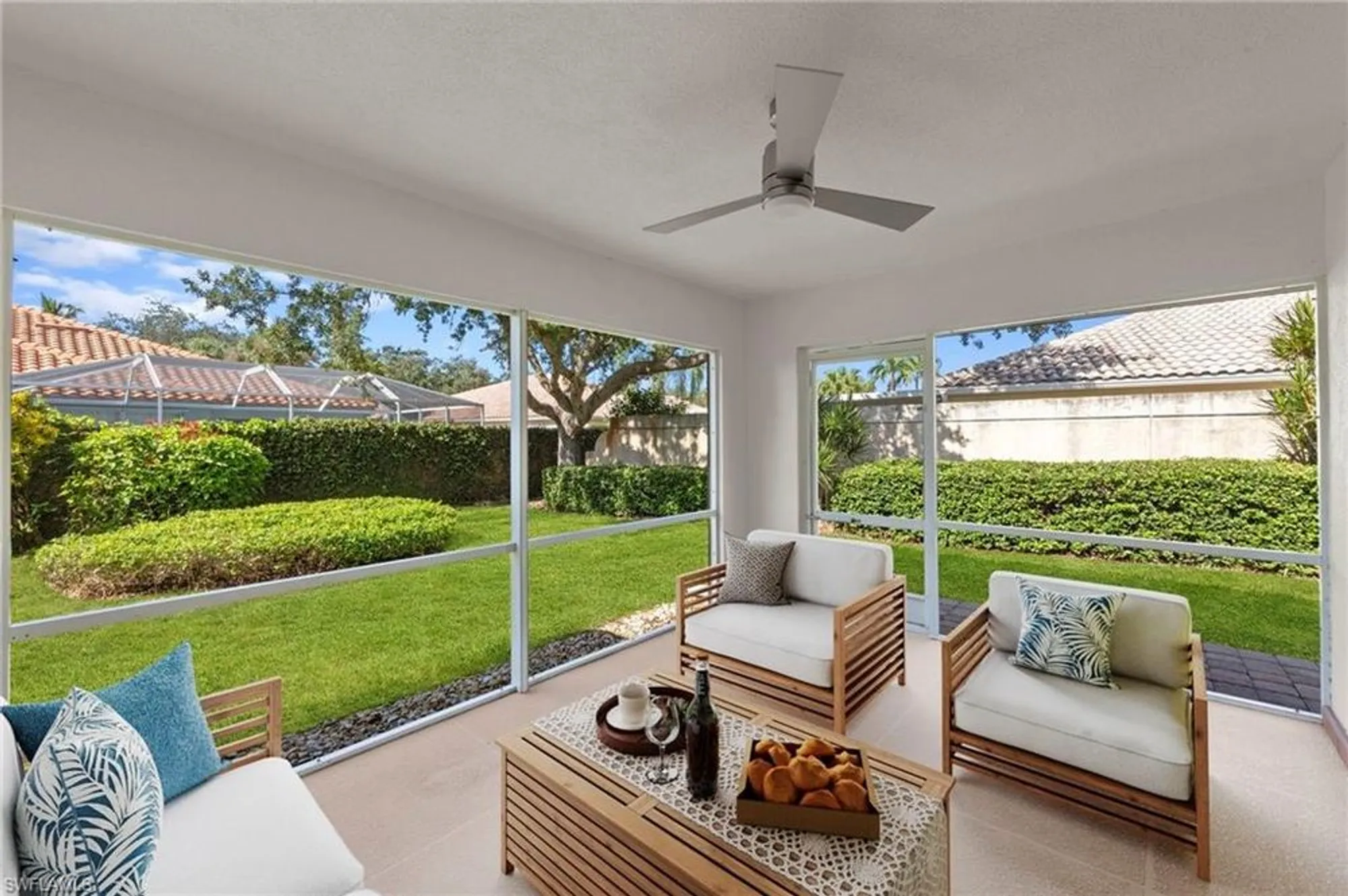 Property Slideshow image 15 of 42 | 5785 drummond way, Naples, FL, 34119