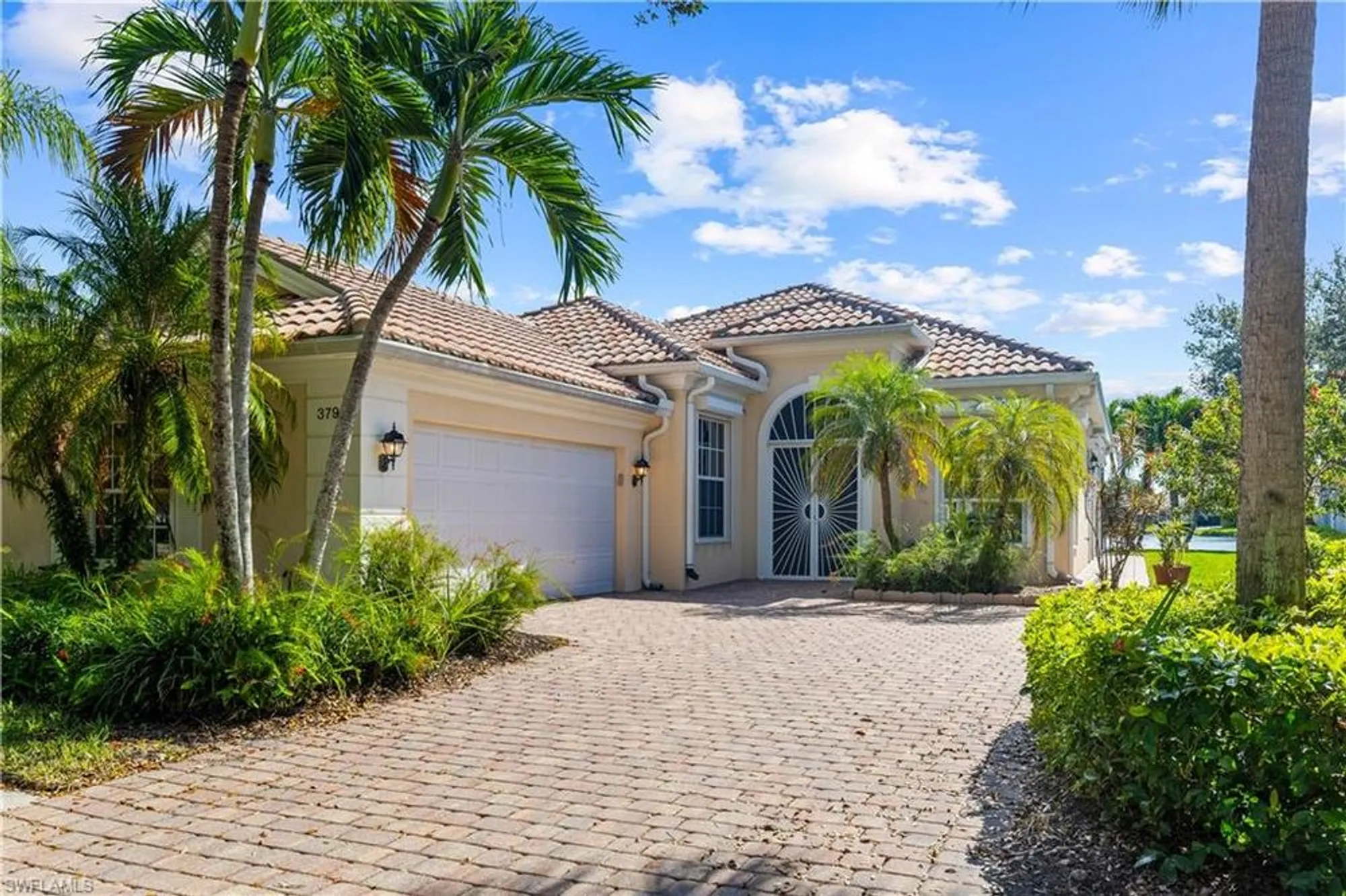 Property Slideshow image 4 of 49 | 3790 whidbey way, Naples, FL, 34119