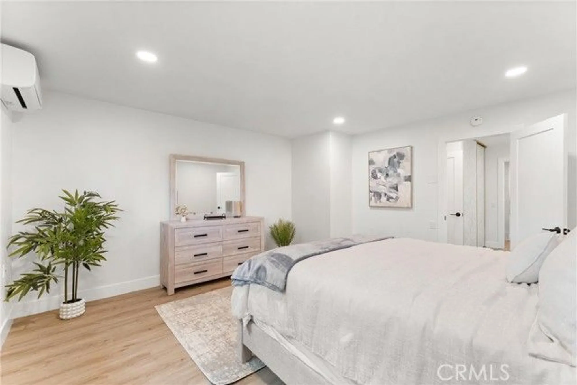 Property Slideshow image 22 of 47 | 2f w via, Laguna Woods, CA, 92637