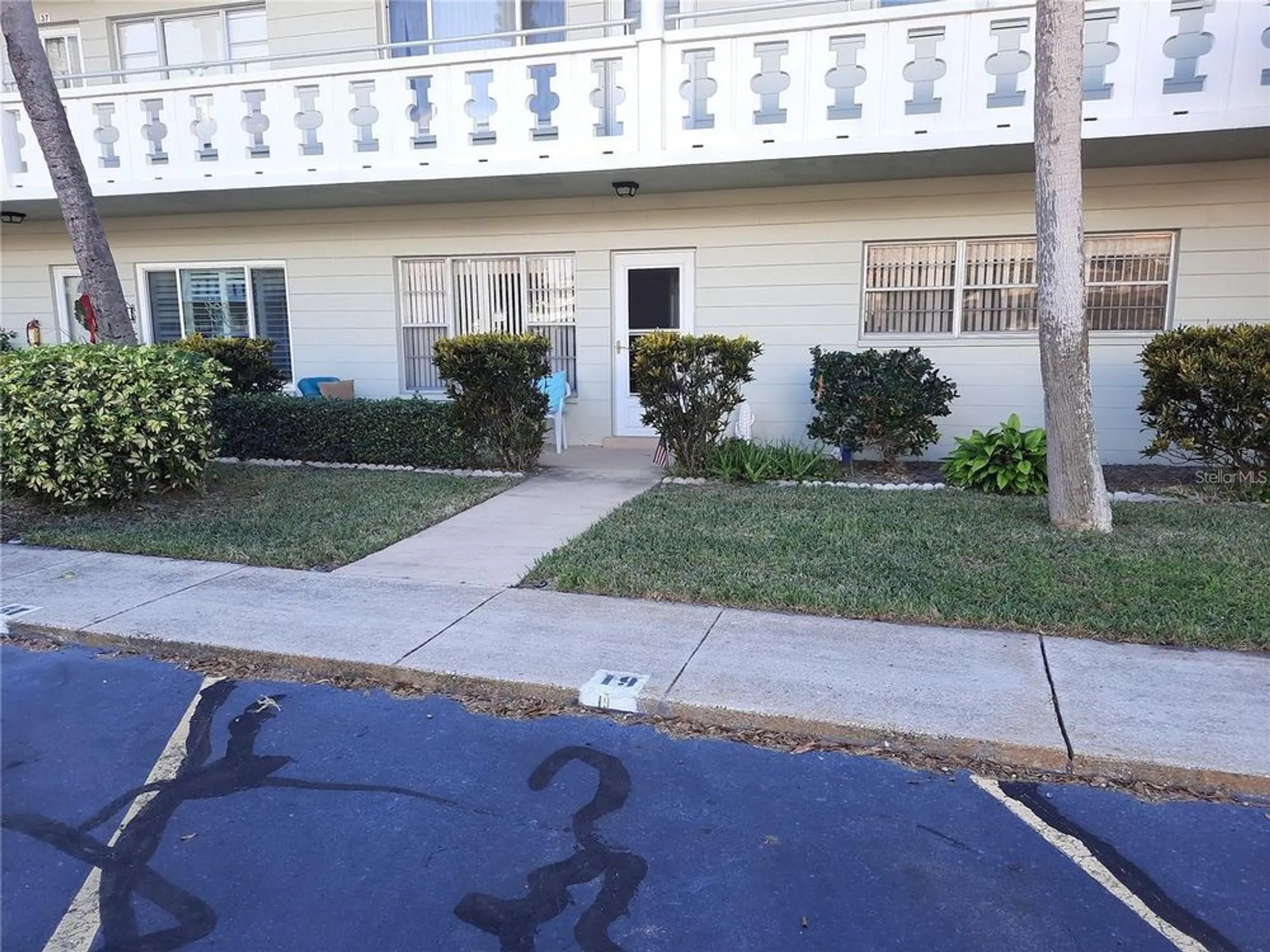 Property Slideshow image 4 of 26 | 2401 ecuadorian way 19, Clearwater, FL, 33763
