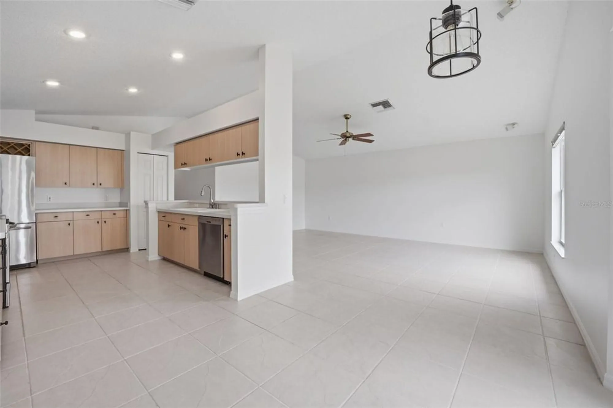 Property Slideshow image 10 of 59 | 1228 ashbourne cir, Trinity, FL, 34655