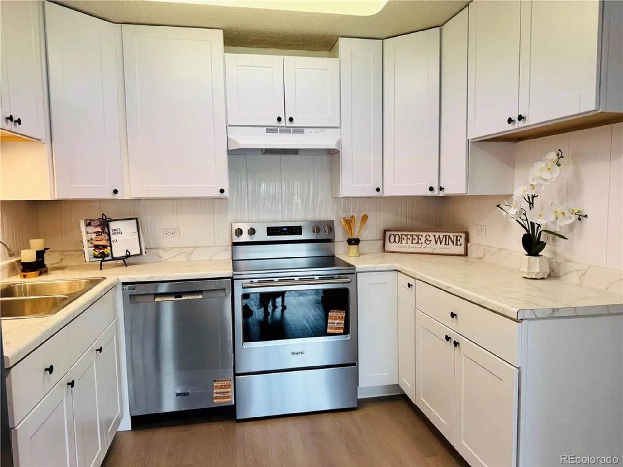 Property Slideshow image 1 of 12 | 755 s alton way 12c, Denver, CO, 80247