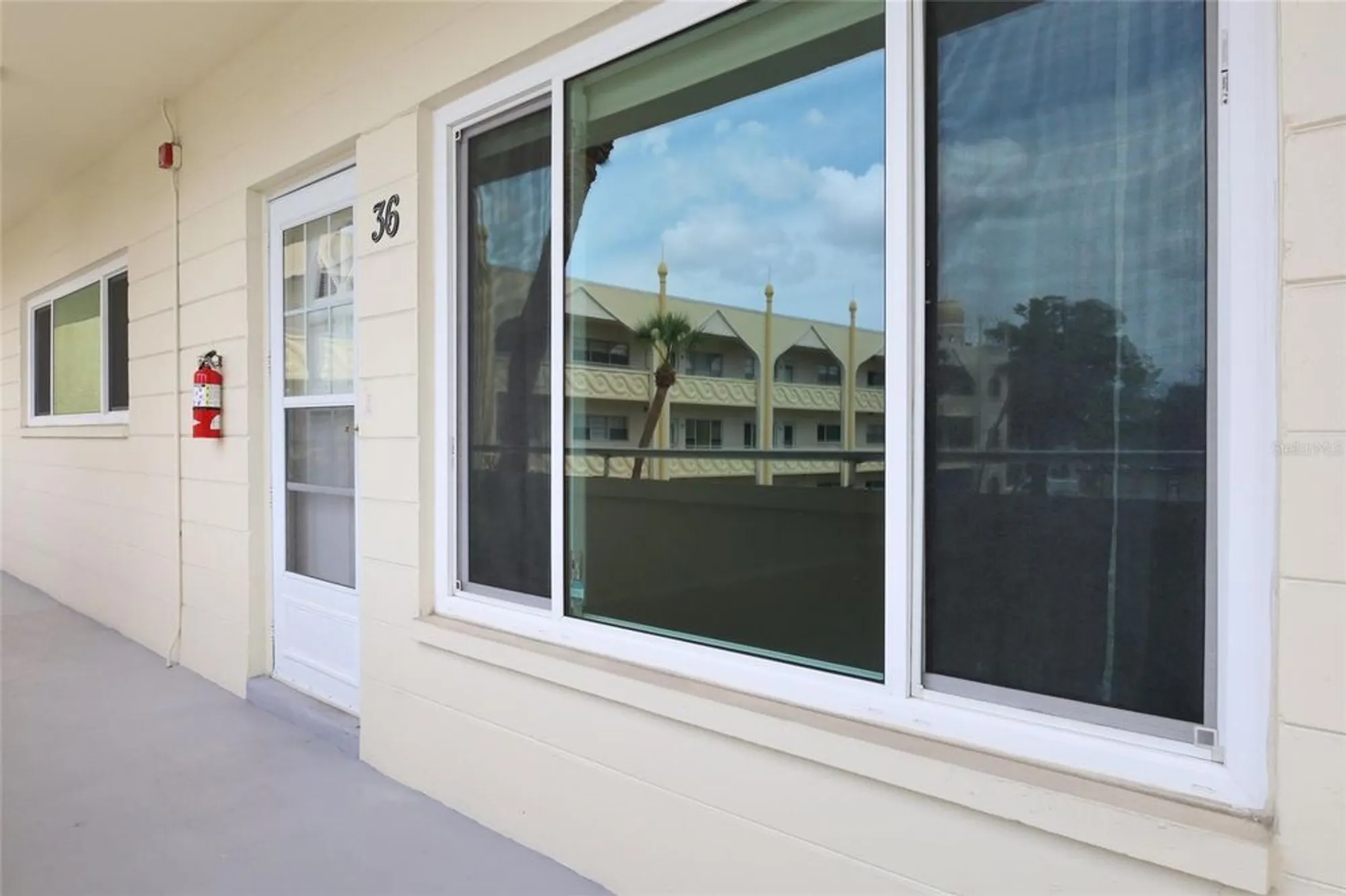 Property Slideshow image 2 of 26 | 2360 world parkway blvd apt 36, Clearwater, FL, 33763