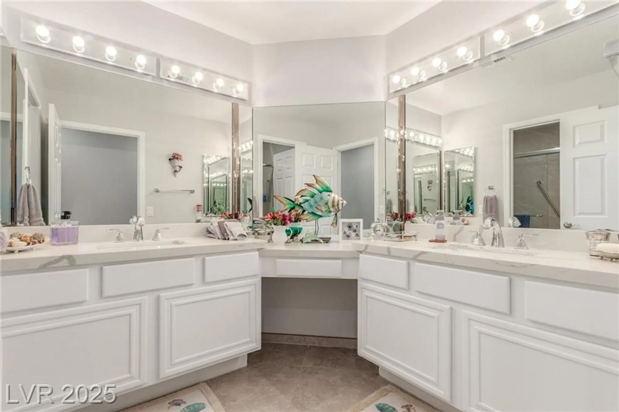 Property Slideshow image 3 of 30 | 2456 desert glen dr, Las Vegas, NV, 89134