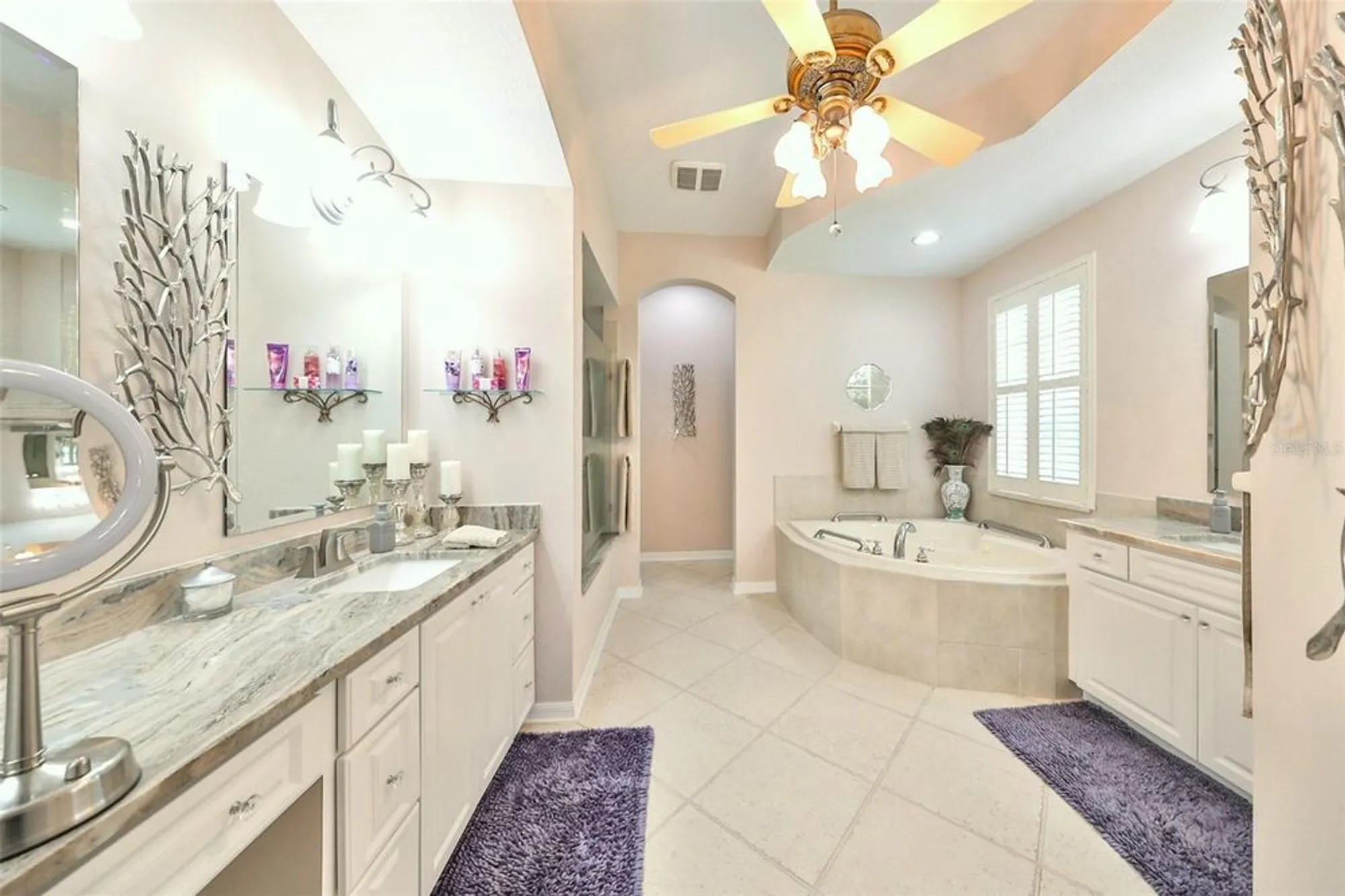Property Slideshow image 30 of 72 | 618 islebay dr, Apollo Beach, FL, 33572