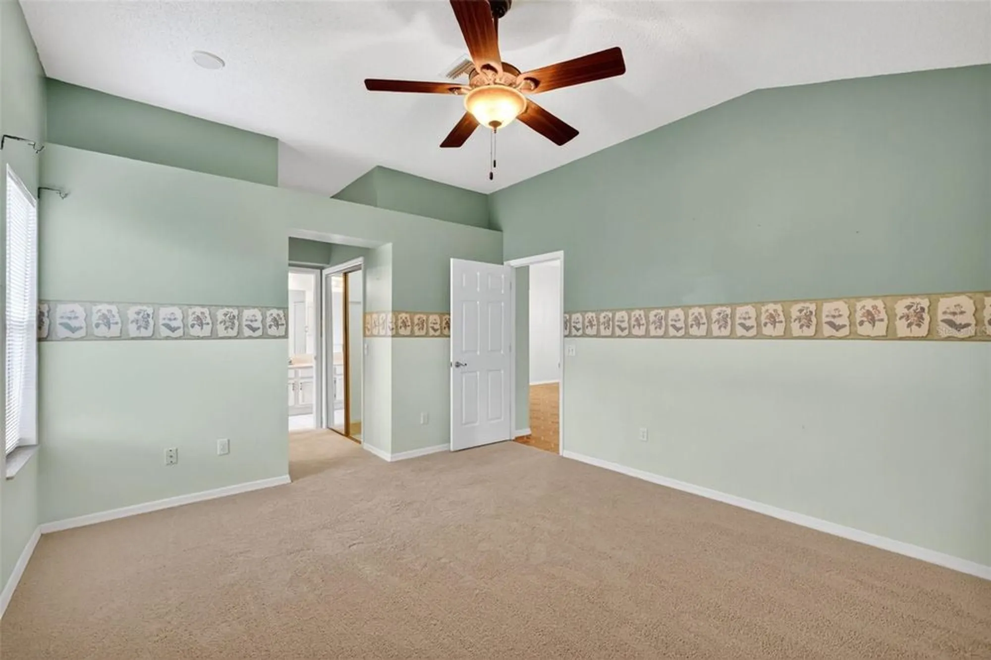 Property Slideshow image 26 of 35 | 318 del mar dr, The Villages, FL, 32159