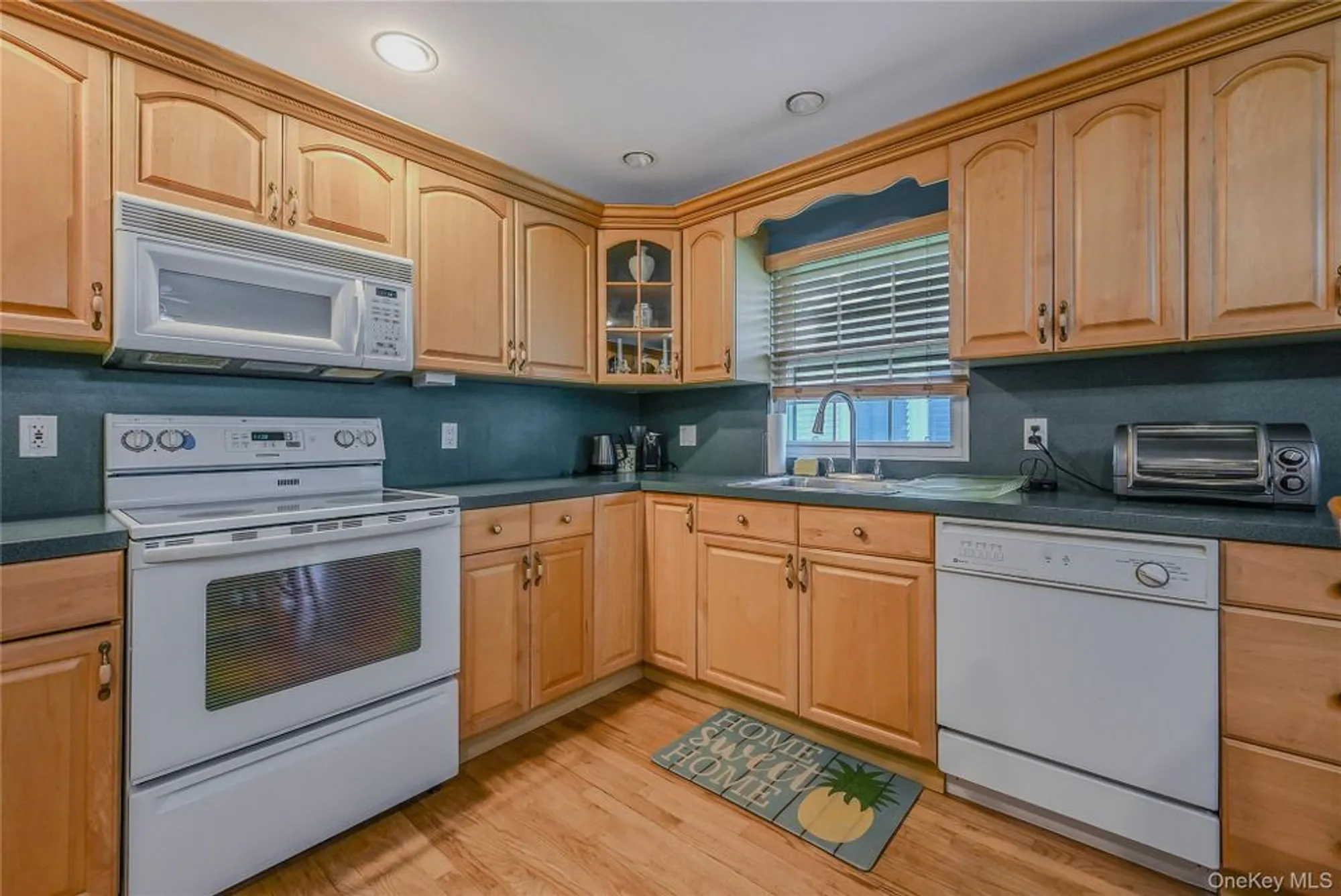 Property Slideshow image 10 of 29 | 151 laurance ln, Ridge, NY, 11961