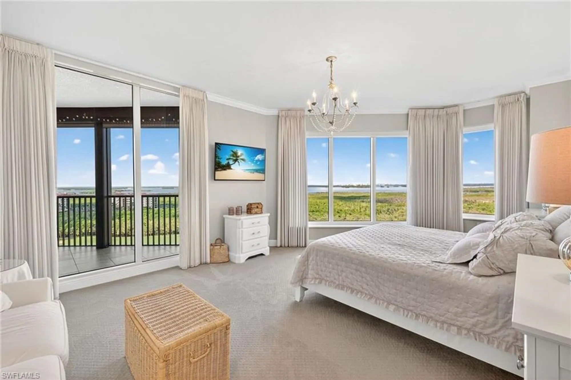 Property Slideshow image 16 of 50 | 23850 via italia cir 1105, Estero, FL, 34134