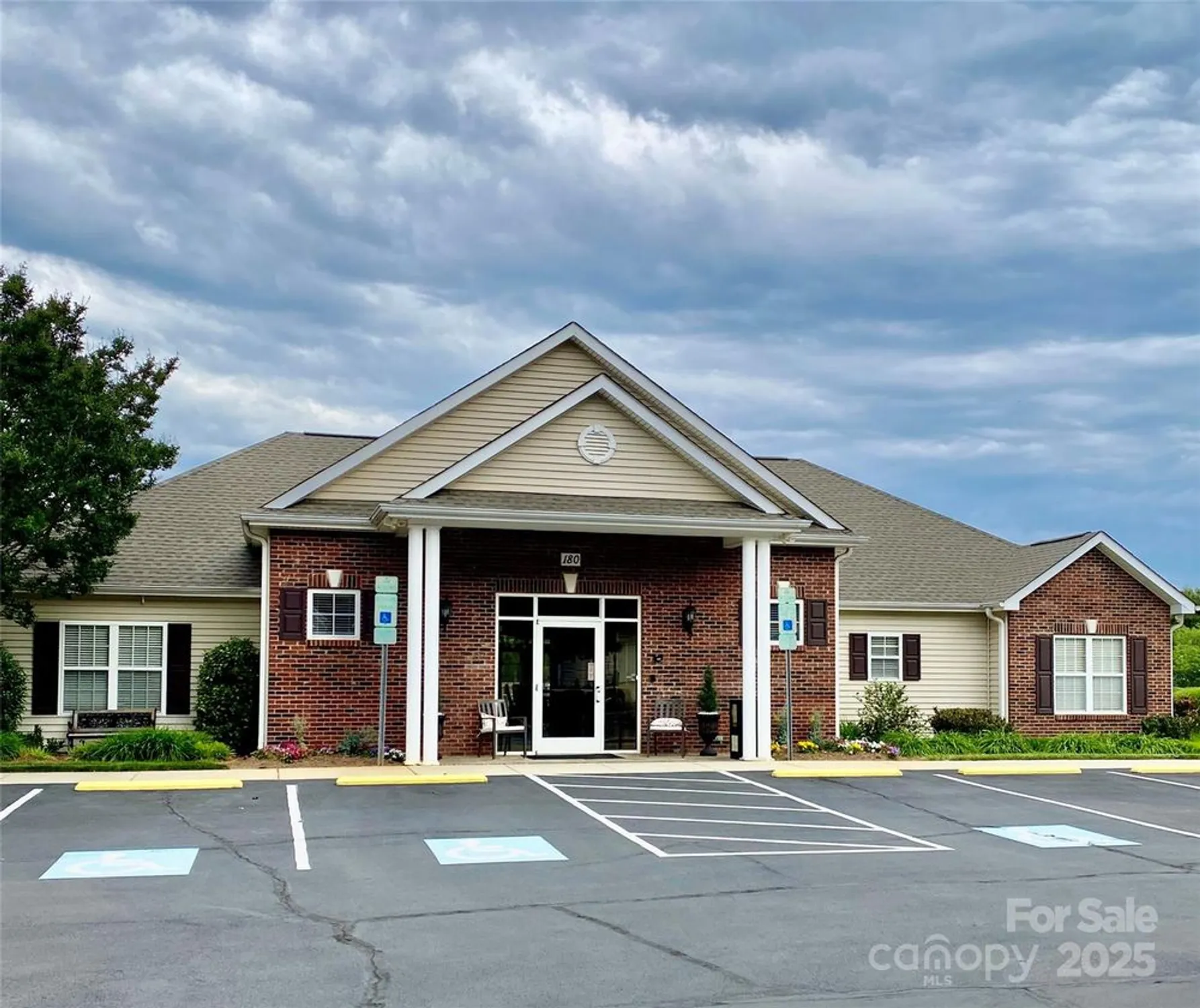 Property Slideshow image 36 of 43 | 101 keswick ln, Mooresville, NC, 28117