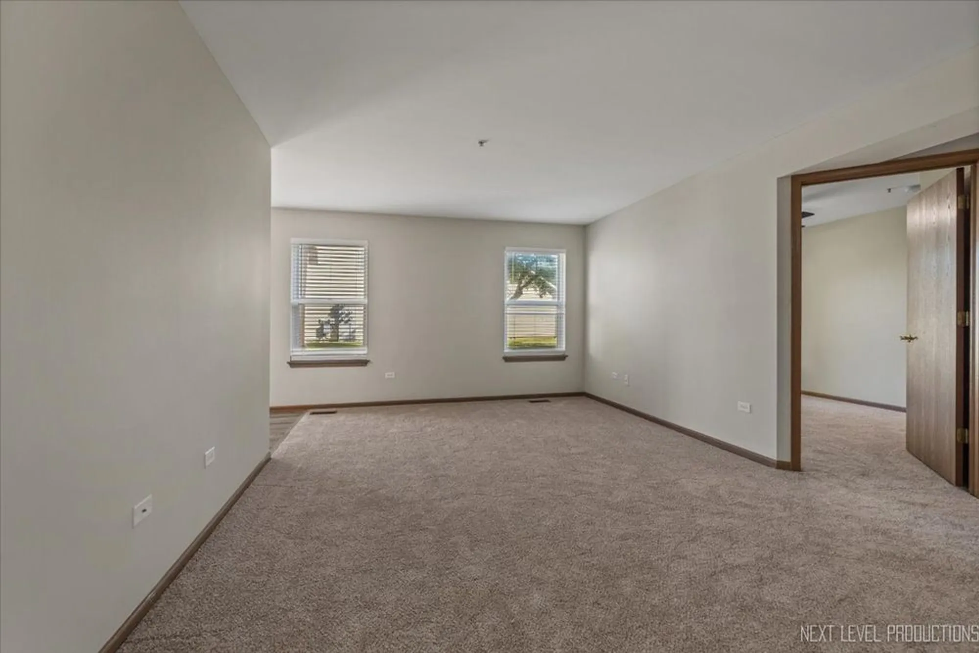 Property Slideshow image 28 of 39 | 13865 s balsam ln d, Plainfield, IL, 60544