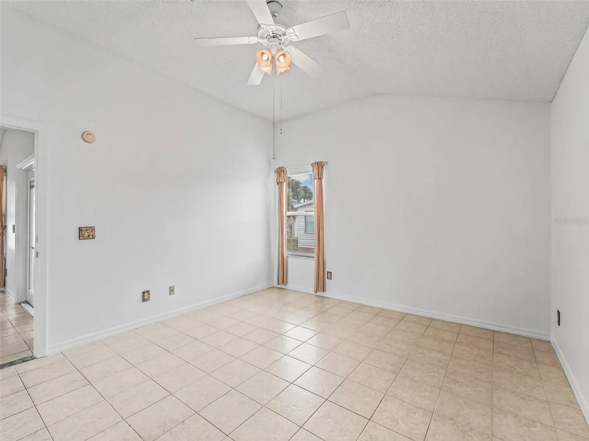 Property Slideshow image 20 of 42 | 1142 w boone ct, The Villages, FL, 32159