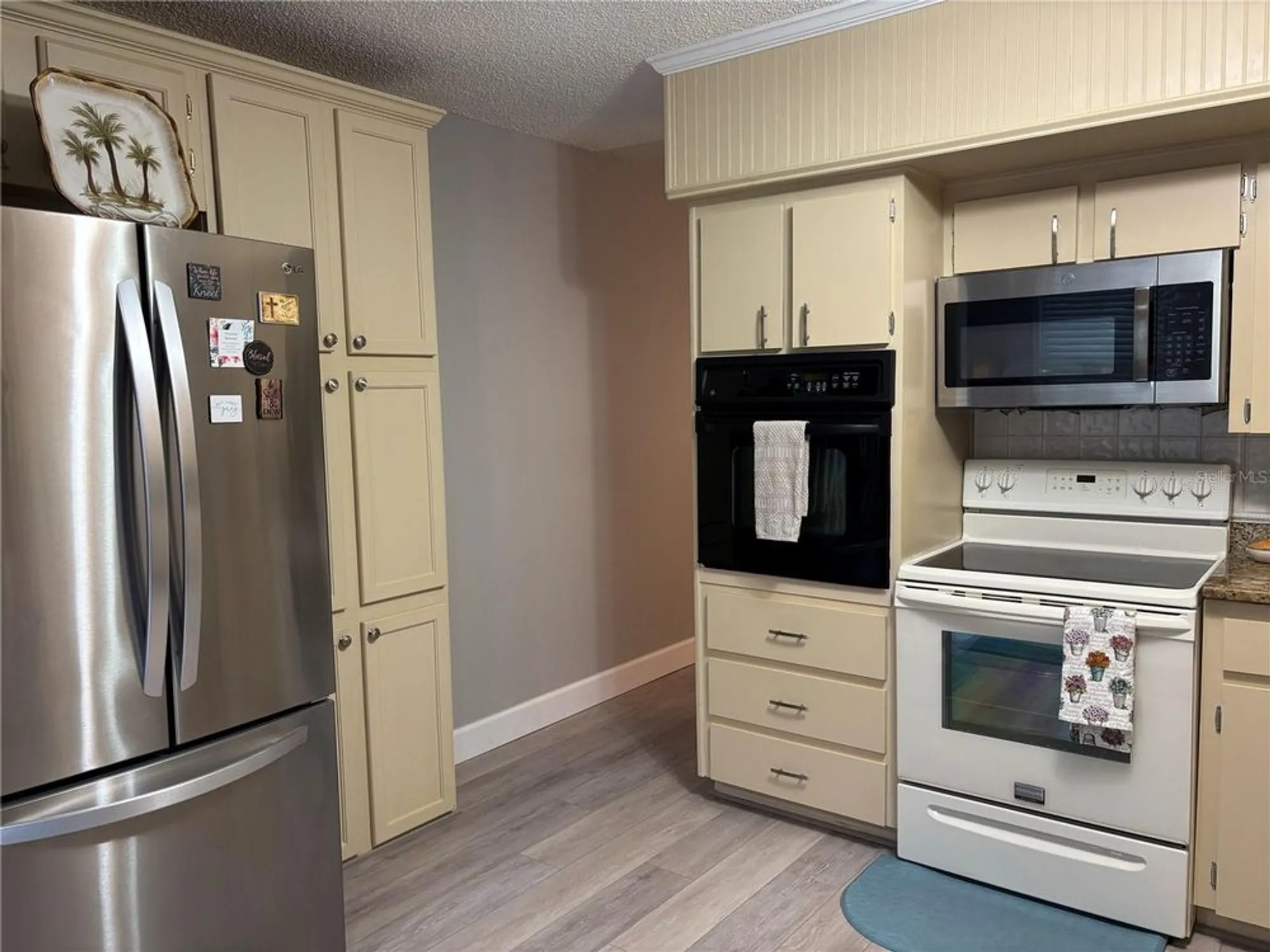 Property Slideshow image 8 of 29 | 2426 ecuadorian way 24, Clearwater, FL, 33763