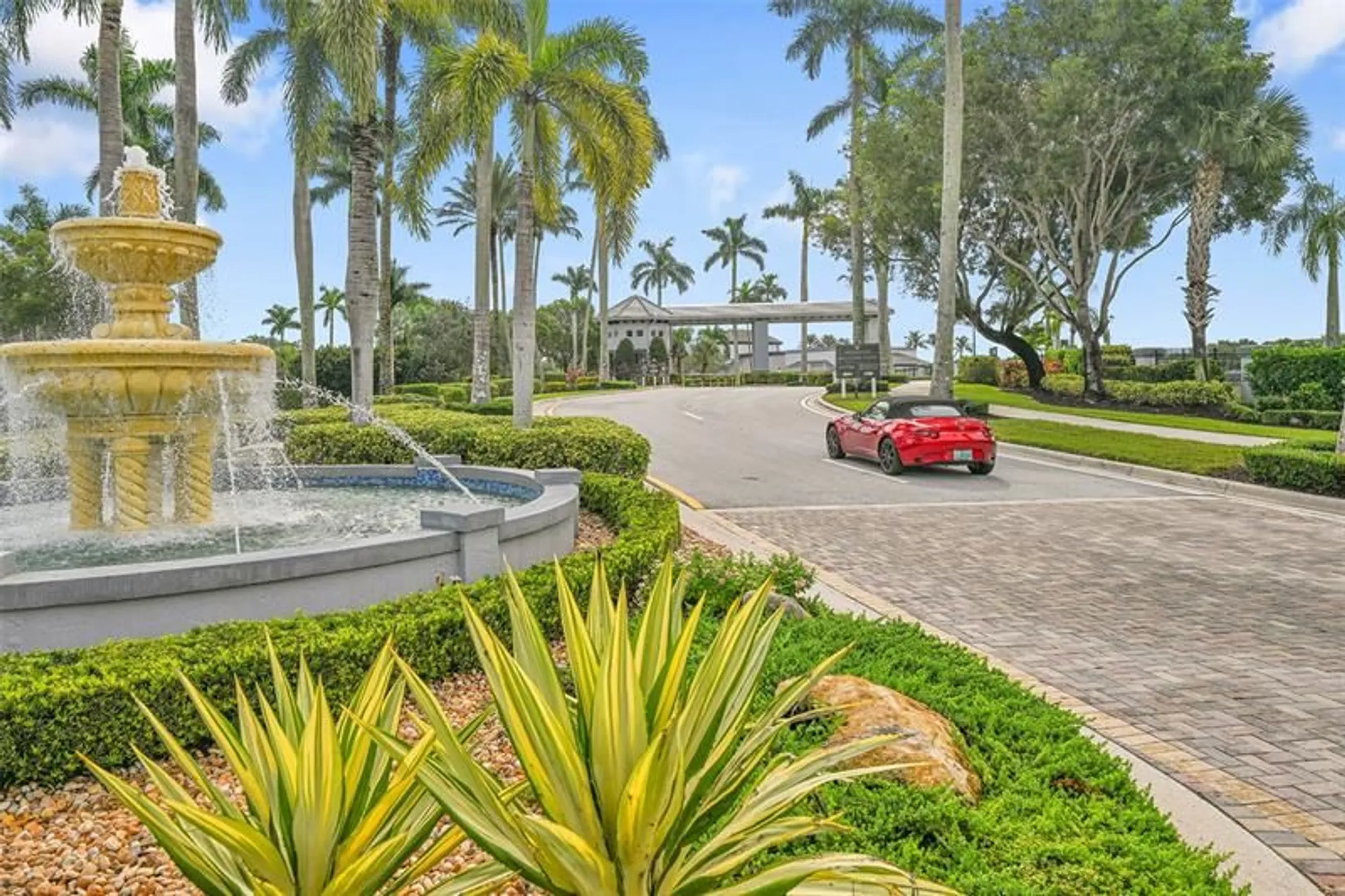 Property Slideshow image 35 of 62 | 8402 logia cir, Boynton Beach, FL, 33472
