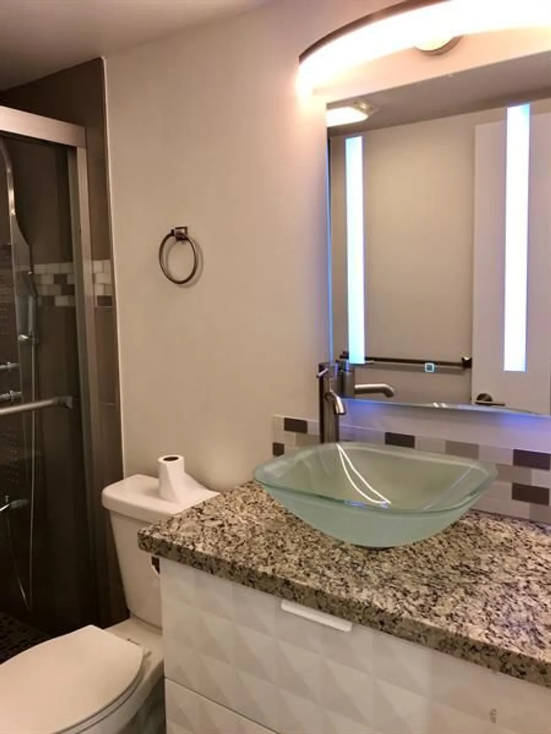 Property Slideshow image 5 of 19 | 300 sw 134th way e210, Pembroke Pines, FL, 33027