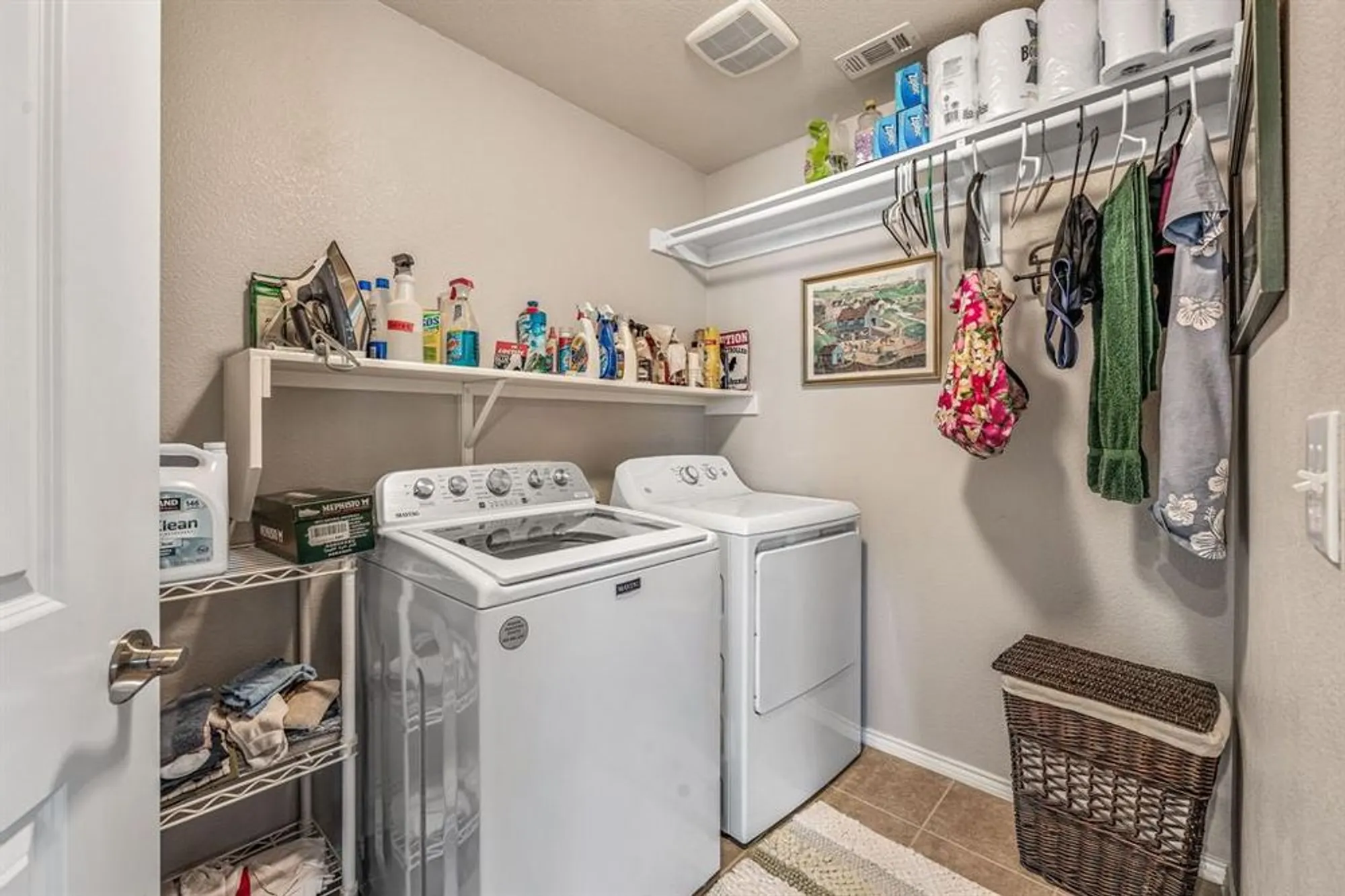 Property Slideshow image 12 of 33 | 3083 oyster bay dr, Frisco, TX, 75036