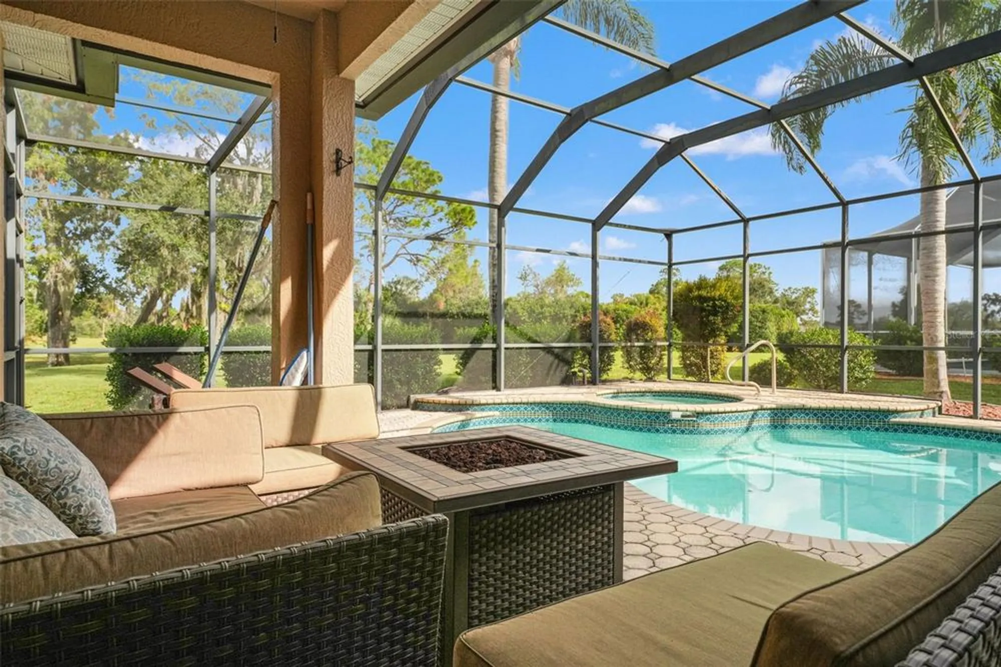 Property Slideshow image 34 of 50 | 9059 penelope dr, Weeki Wachee, FL, 34613