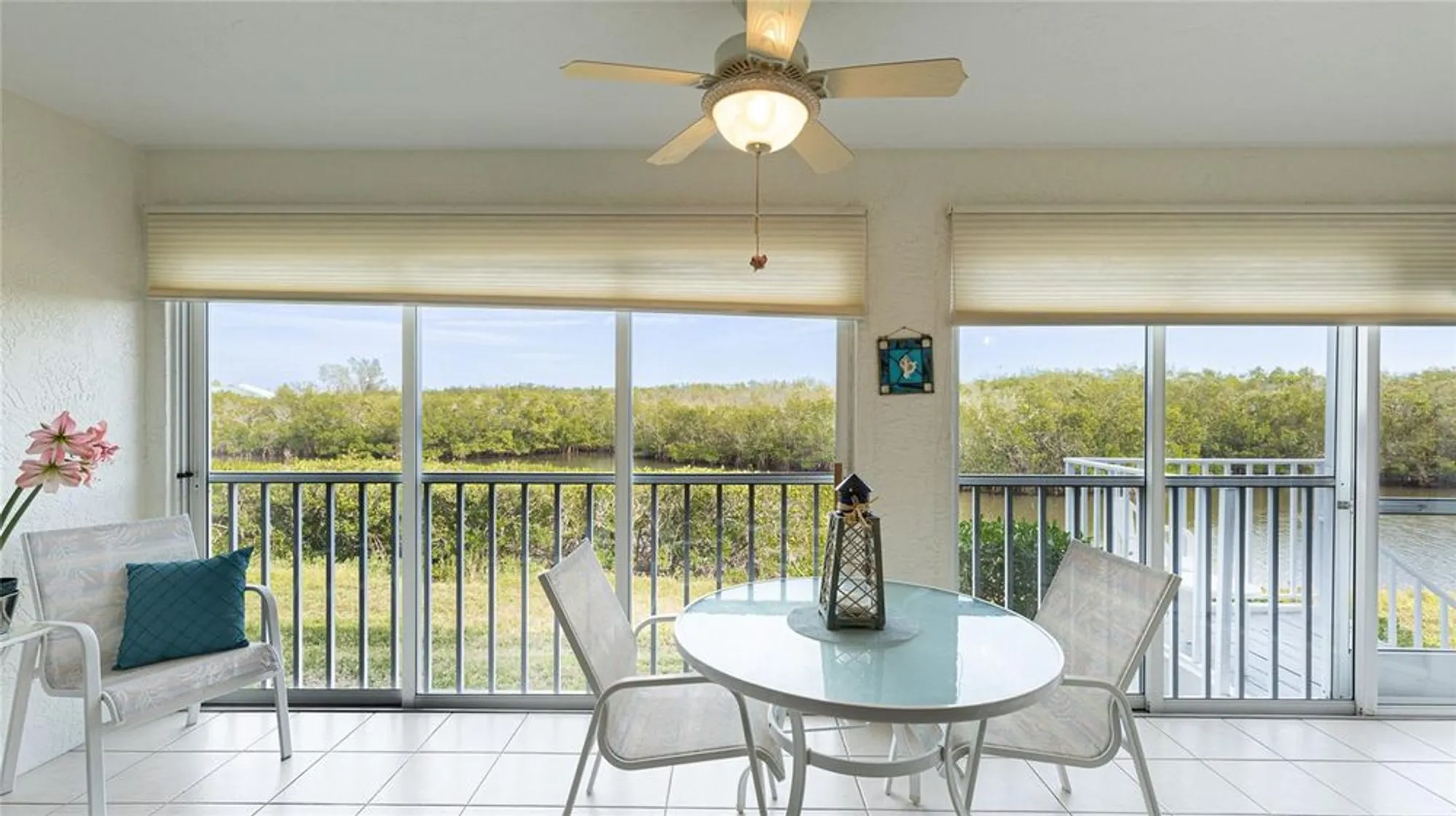 Property Slideshow image 25 of 73 | 1109 edgewater cir # 1109, Bradenton, FL, 34209