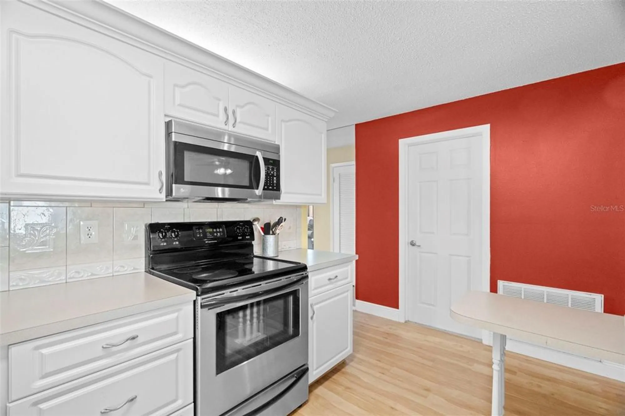 Property Slideshow image 13 of 42 | 10033 37th way n # 3, Pinellas Park, FL, 33782