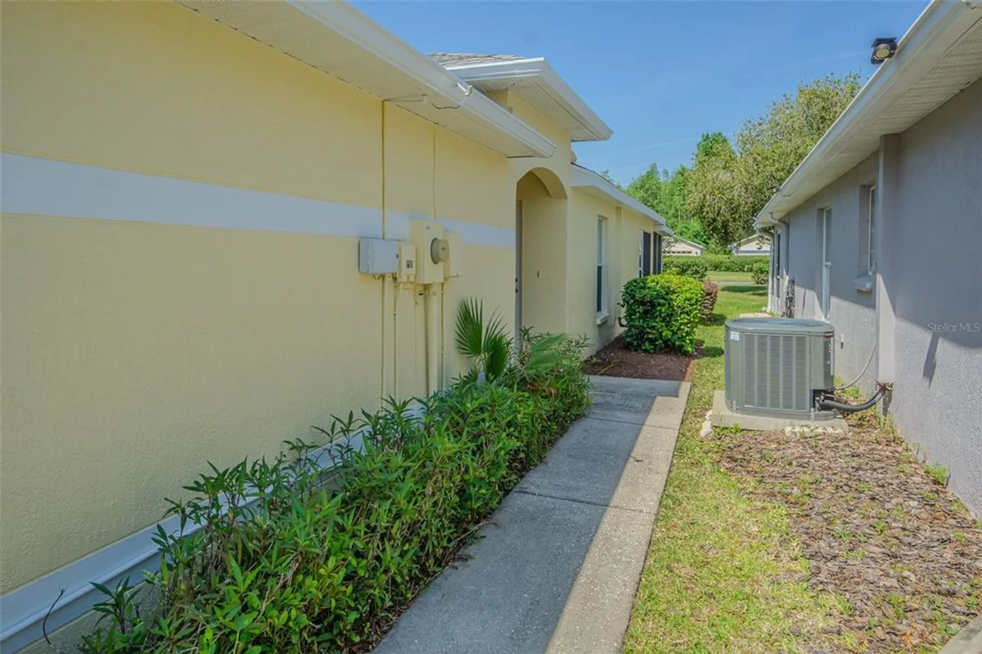 Property Slideshow image 4 of 47 | 10809 collar dr, San Antonio, FL, 33576