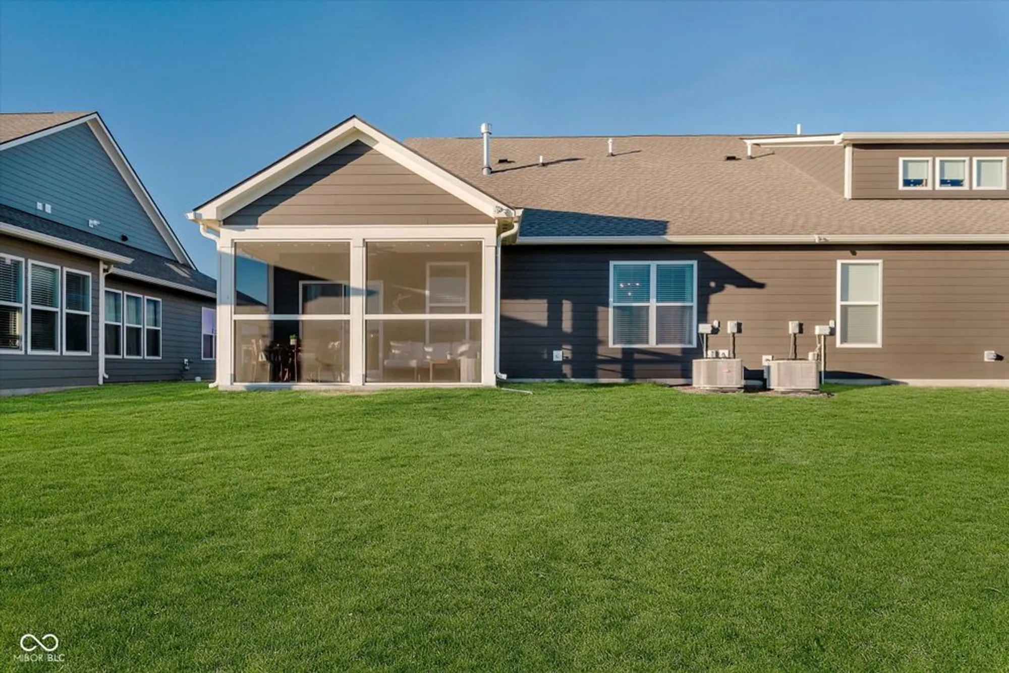 Property Slideshow image 30 of 34 | 1685 garwood dr, Westfield, IN, 46074