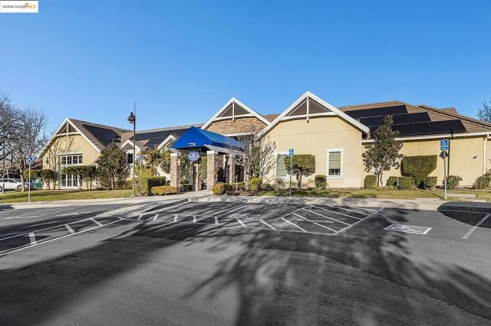 Property Slideshow image 36 of 48 | 1012 centennial dr, Brentwood, CA, 94513